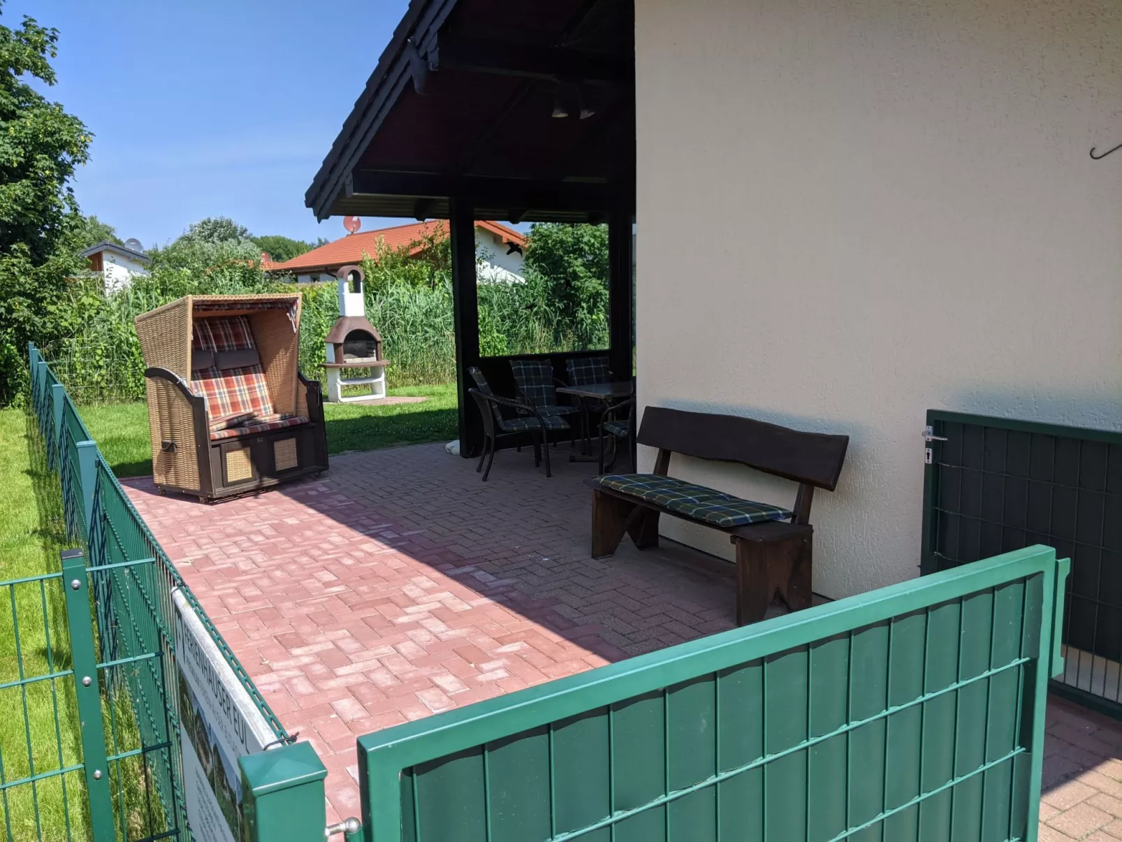 Hochwertiges Ferienhaus in einem Ferienpark-Dehors