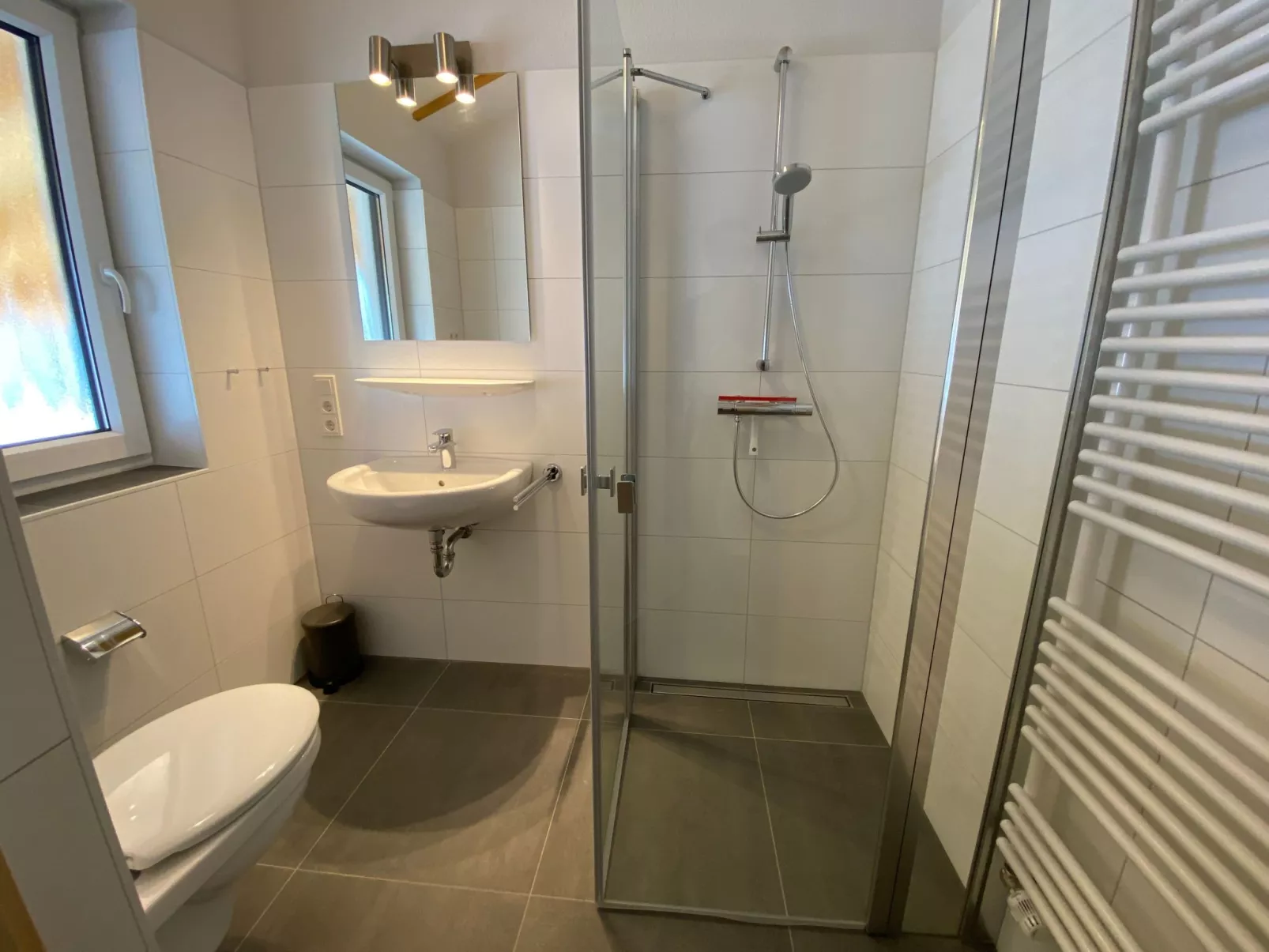 N7 Haus mit Terrasse und Garten an der Nordsee-Drinnen