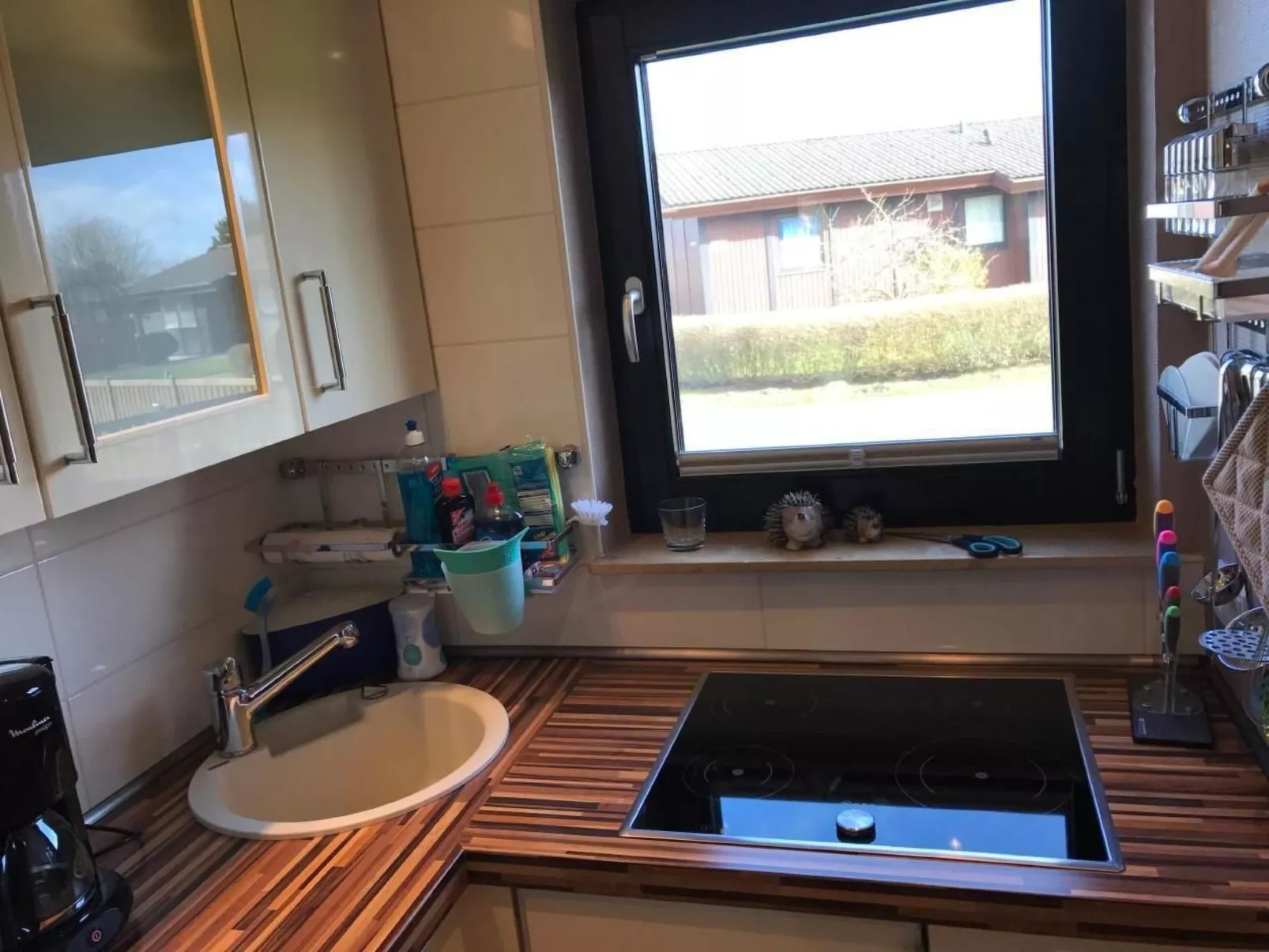 E13 Ferienhaus mit Garten, Terrasse und Deichbli-Inside