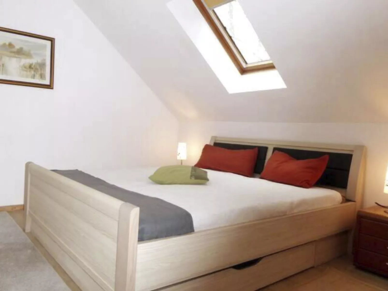 Wohung mit Balkon und Garten nahe Stadtgrenze-Inside