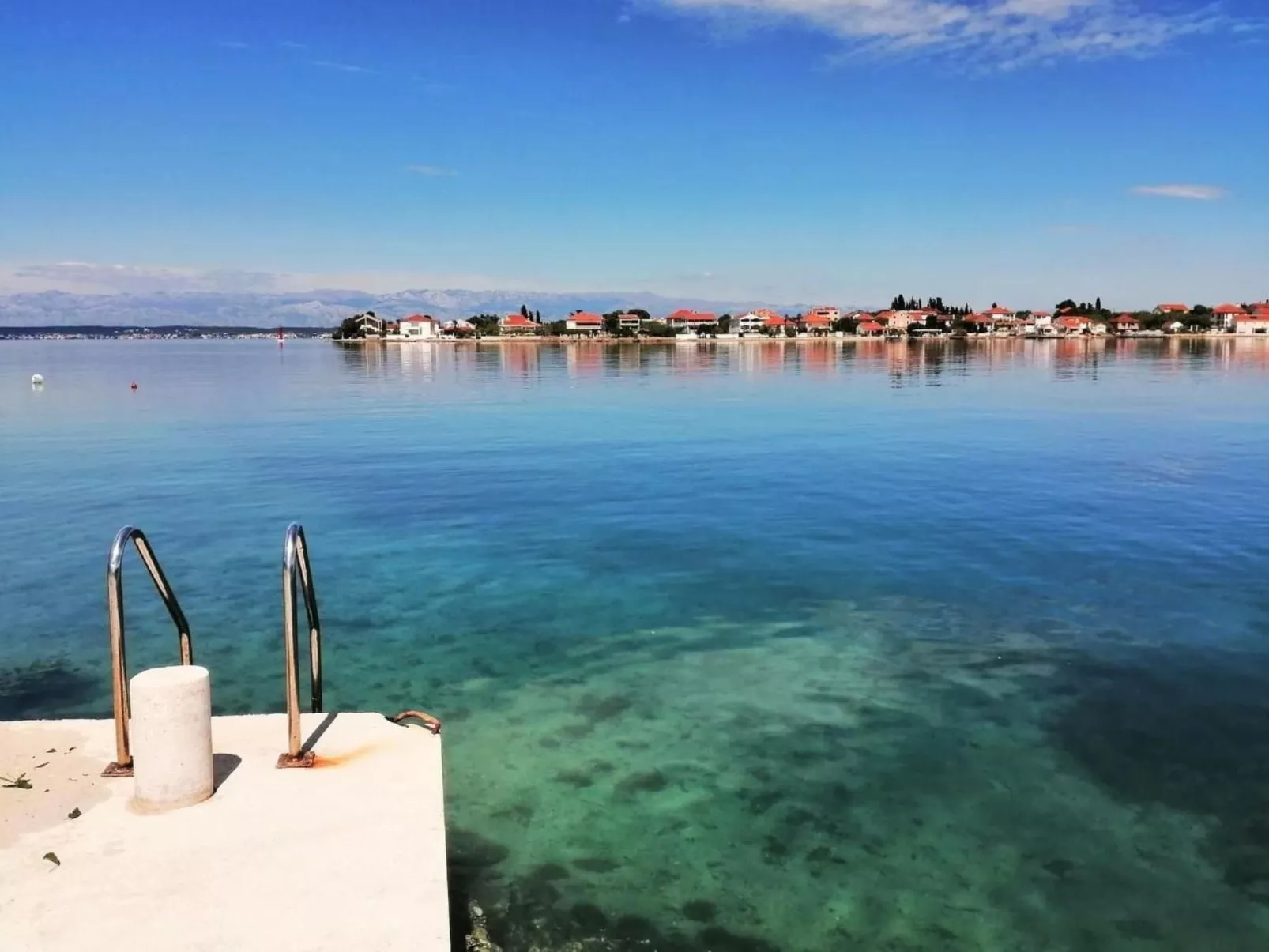 Rustikales Haus in Lukoran mit privatem Parkplatz-Image-tags.info