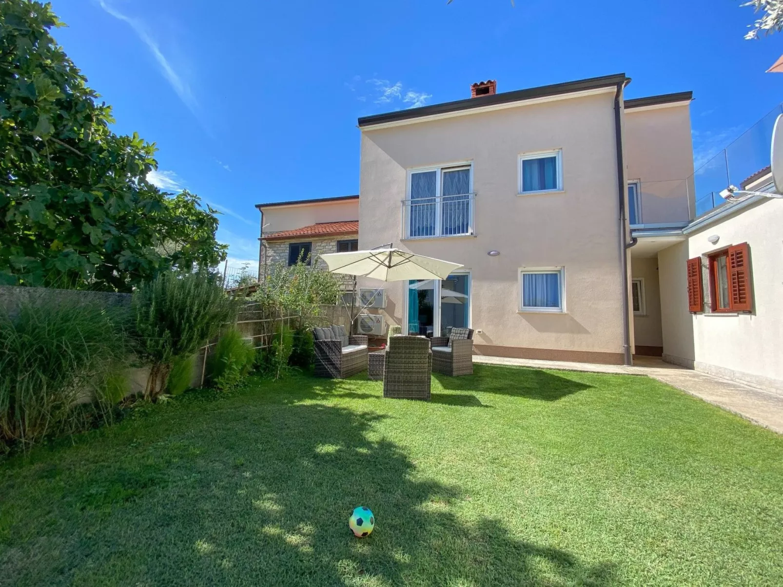 Für 6 Personen ca. 55 m&sup2; in Novigrad, Adriaküste Kroatien (Westküste von I-Draußen