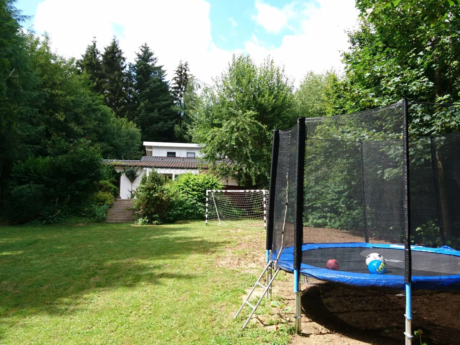 In Im Trieschelbach mit Großem Garten-Draußen