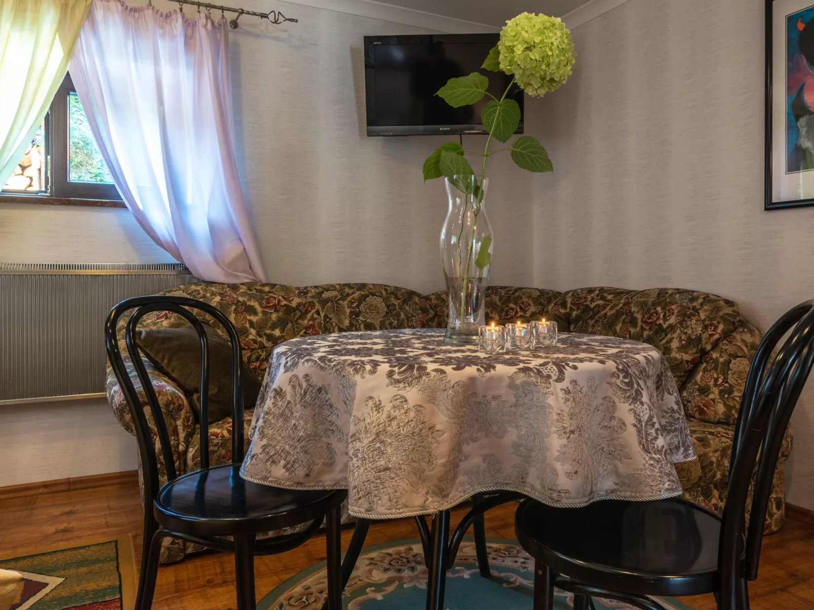 Wohnung mit Terrasse, Garten und Grill-Inside