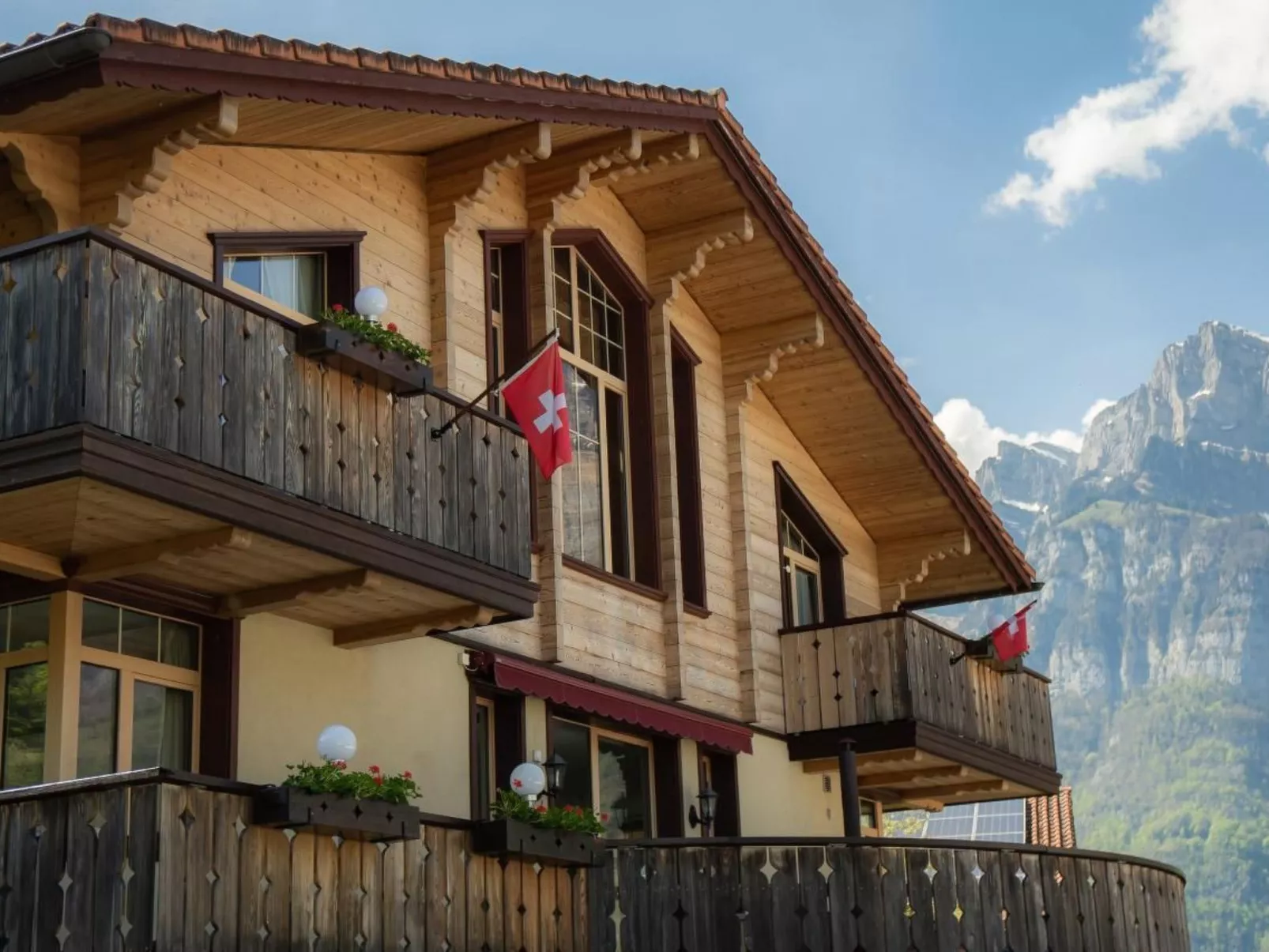 Extraordinaire Chalet - Walensee-Outside