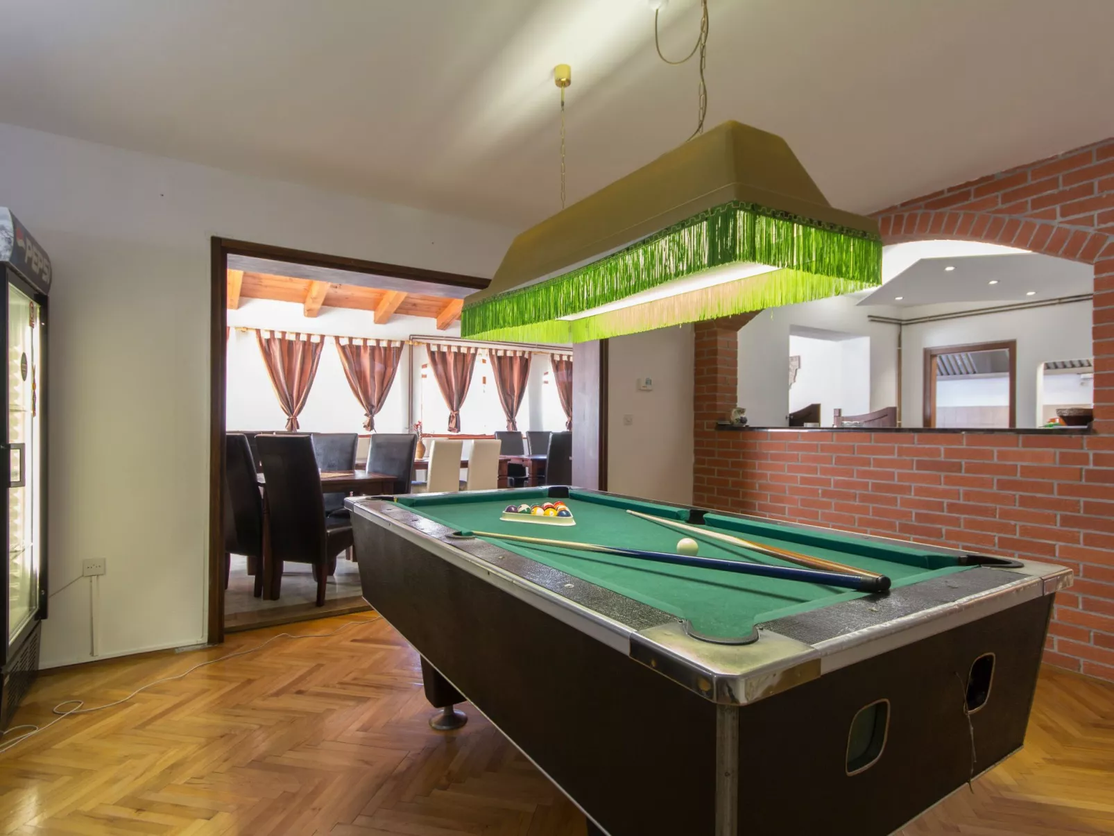 Haus in Vinkuran mit Pool und Bergblick-Inside