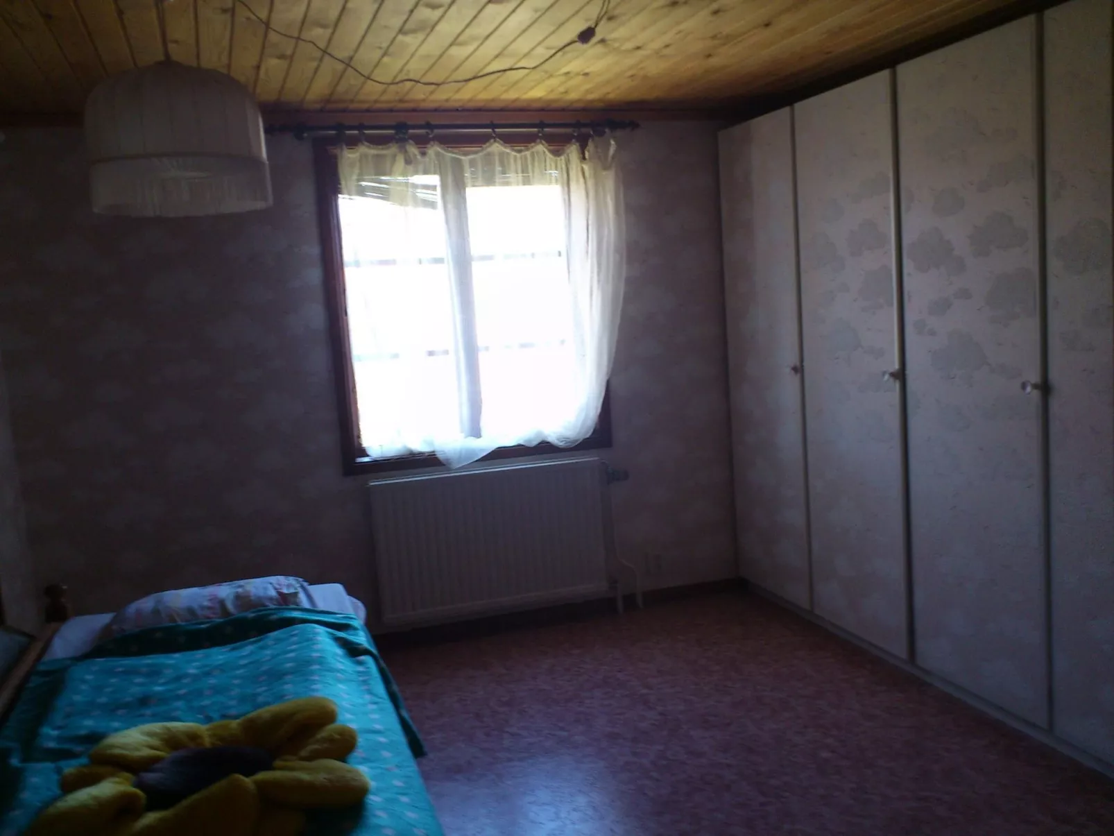 Geräumiges Ferienhaus für Konsum-Aussteiger-Drinnen