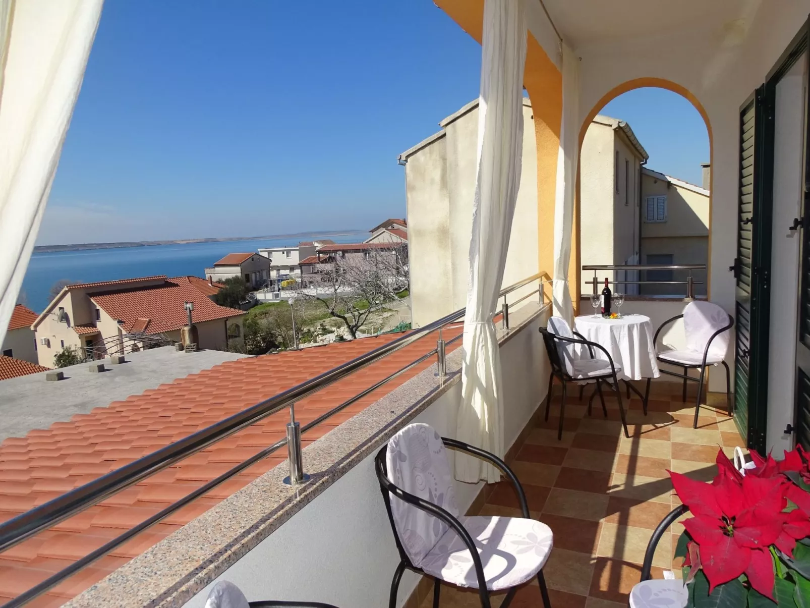 Appartement Lemi mit Meerblick-Image-tags.info