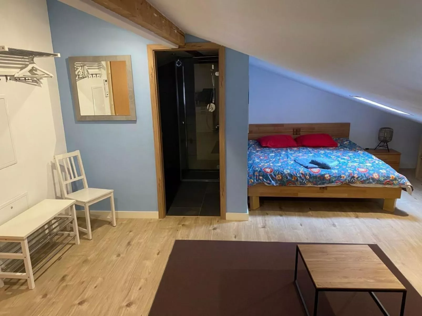 Spring Inn Apartment-Dedans