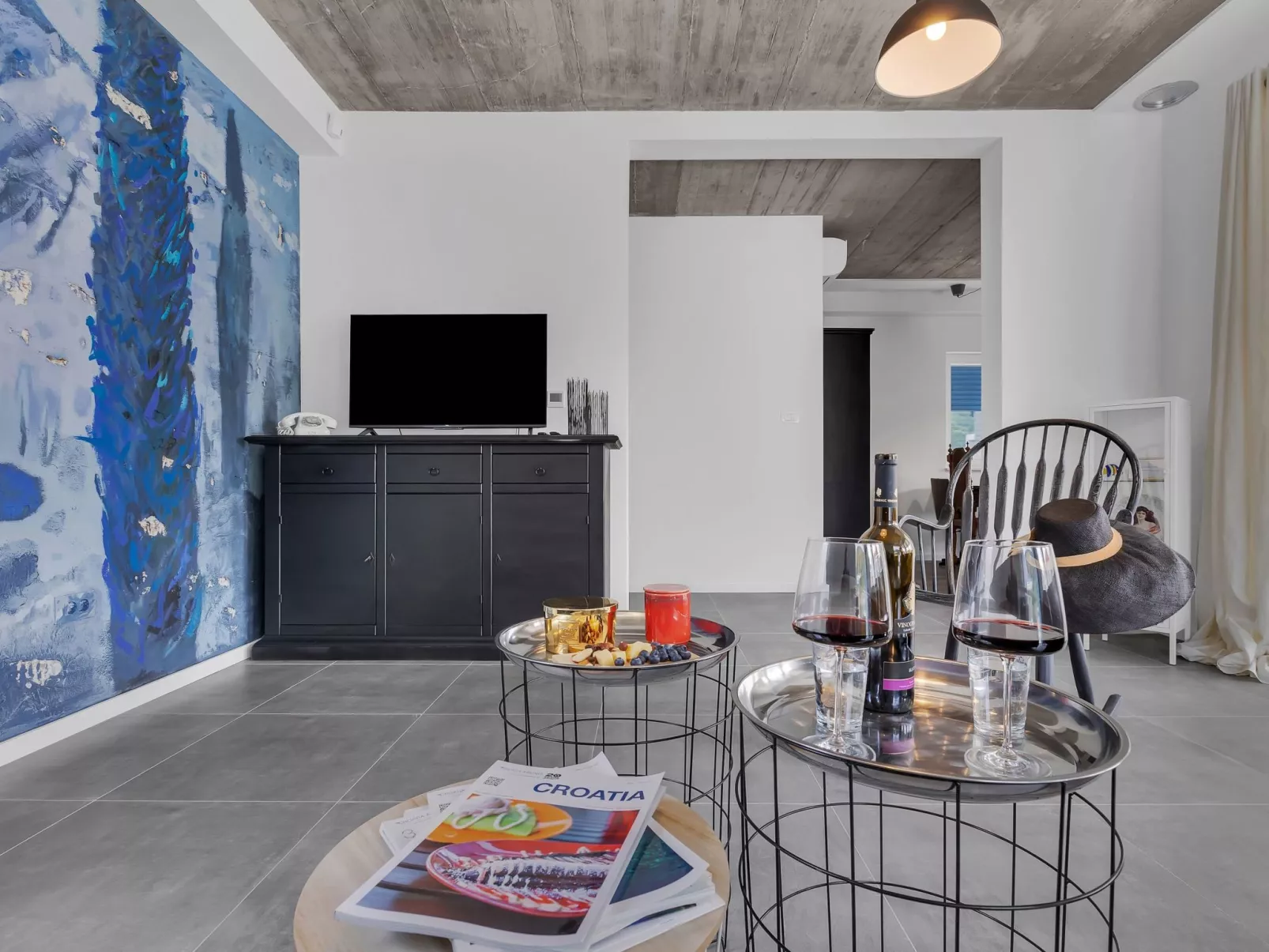 Modernes Ferienhaus in Zaostrog mit Beheiztem Pool-Inside