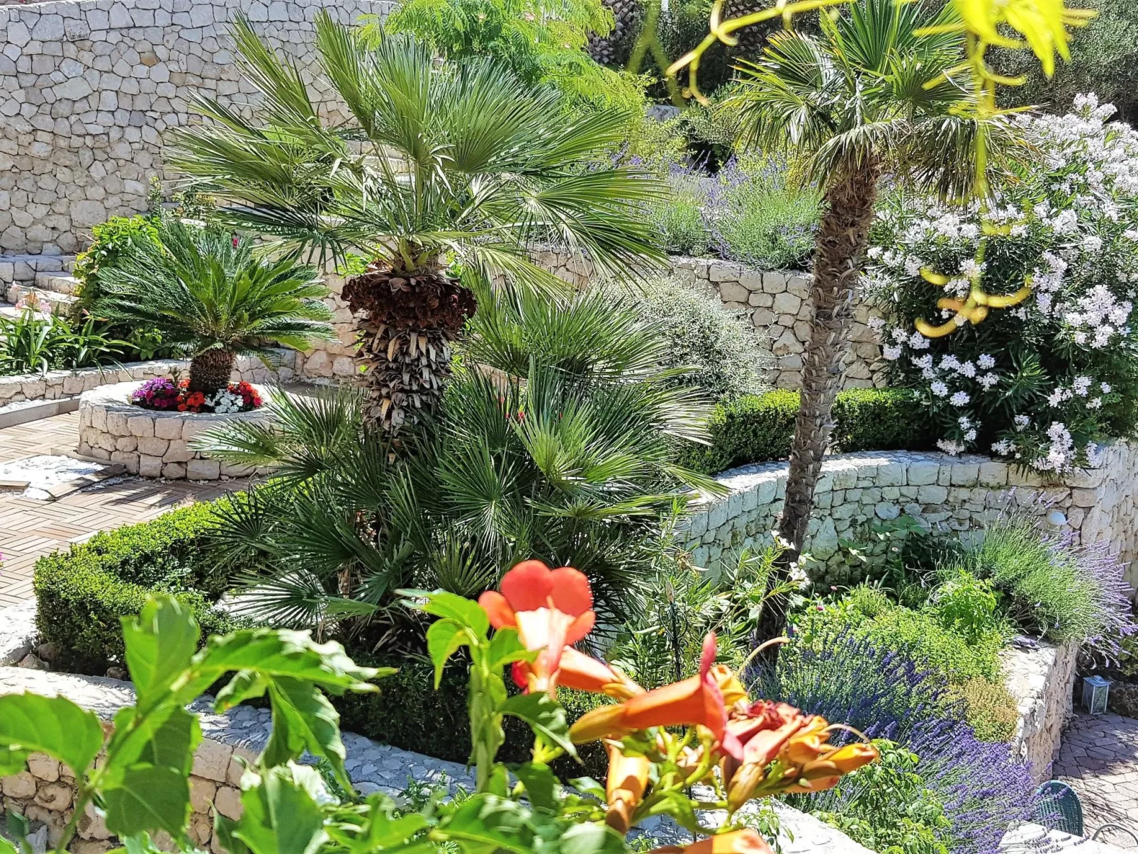 Tolle Wohnung in Drašnice mit Schönem Garten-Outside