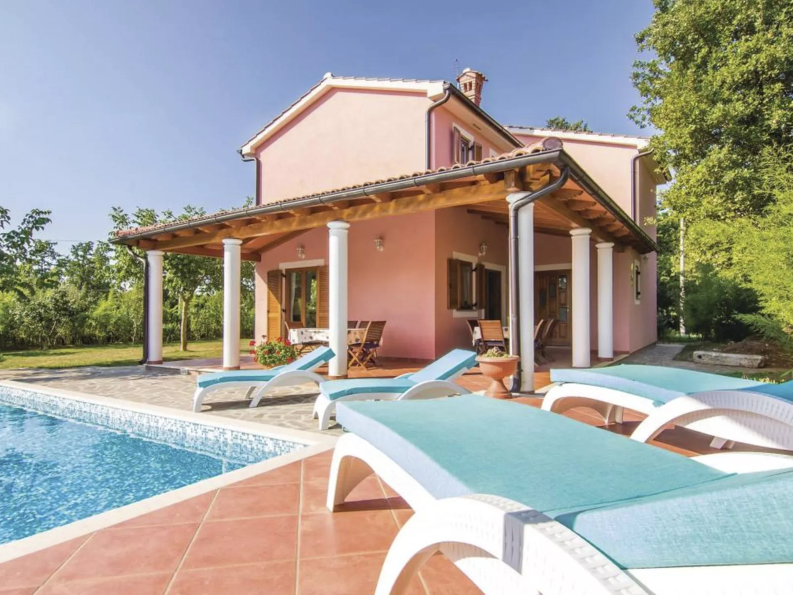 Haus Valmonida-Dehors