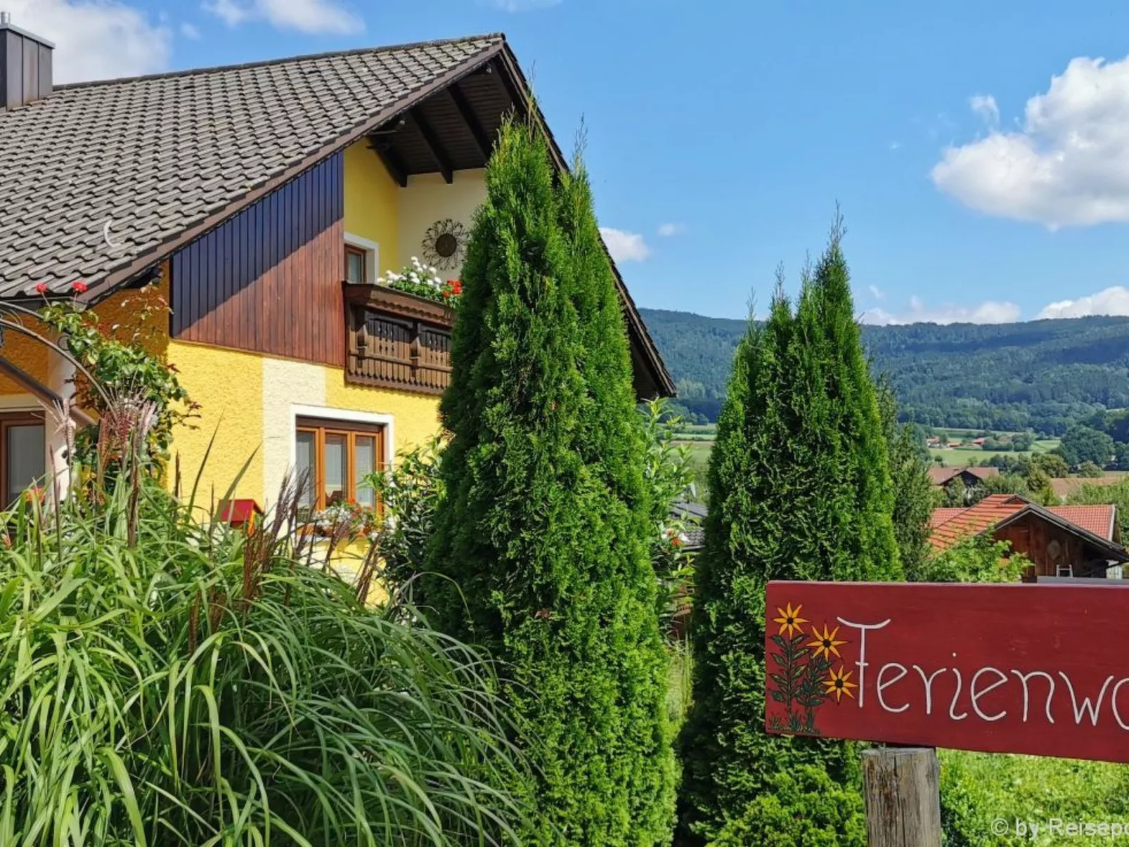 Komfortable Ferienwohnung mit Garten und Grill