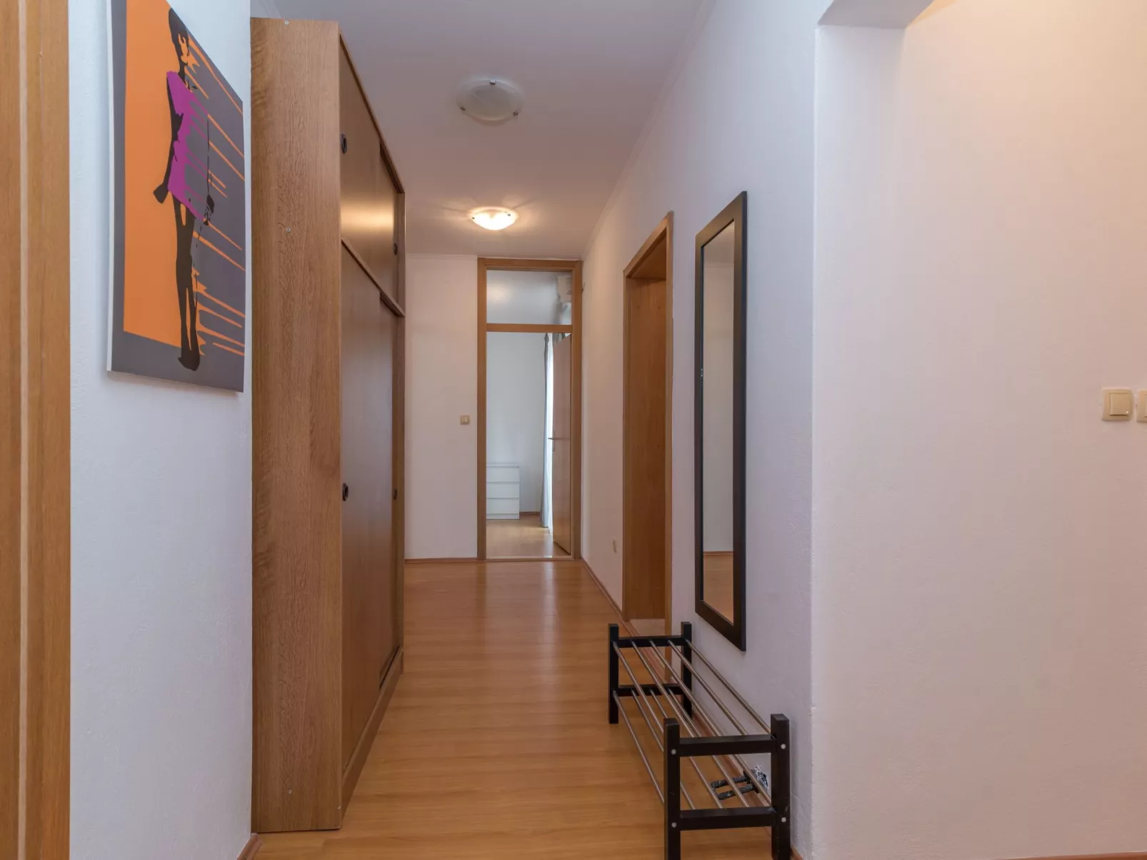 "Emelie" mit Blick auf das Wasser-Dedans