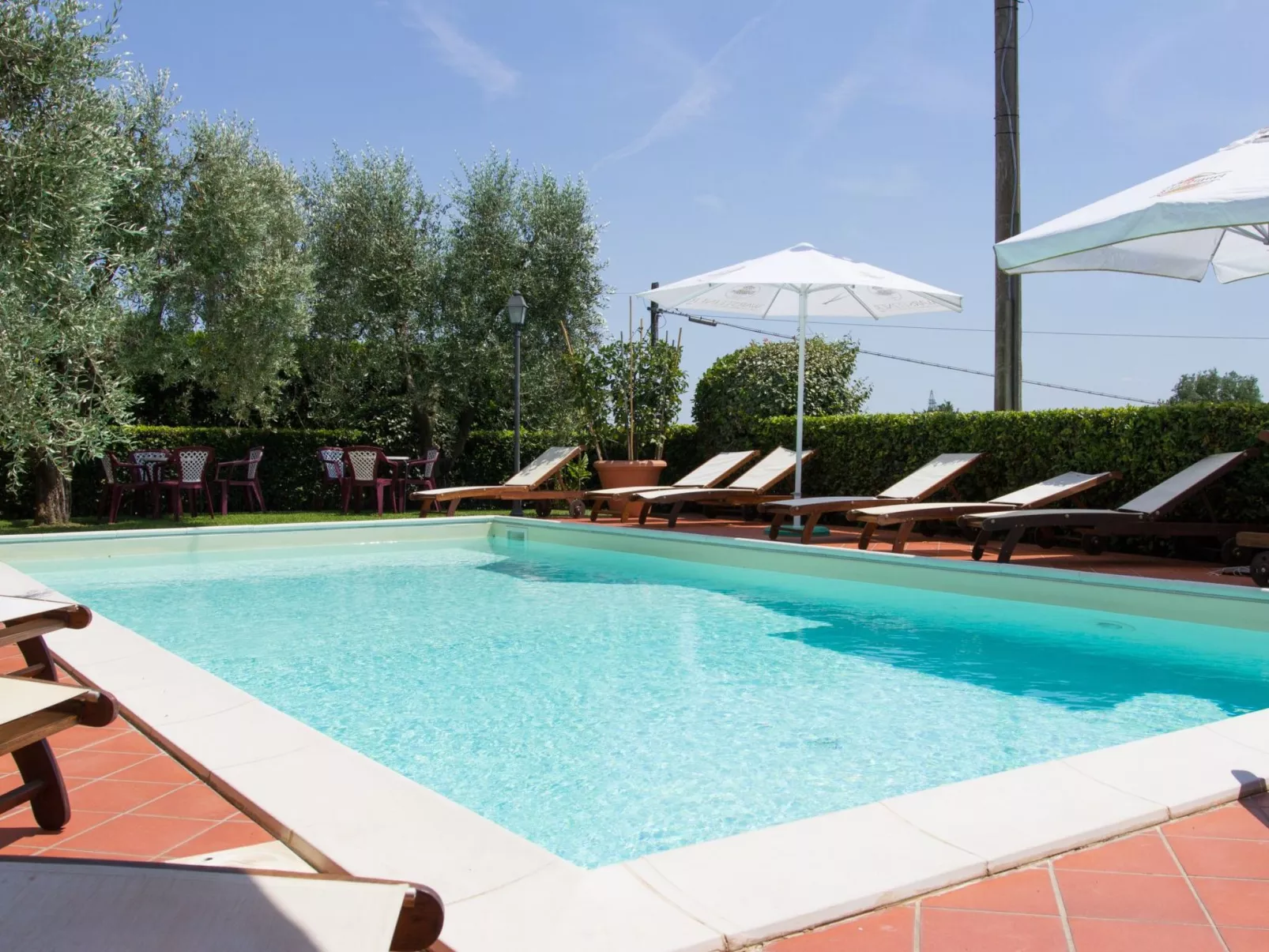 Wohnung mit Terrasse und Pool-Draußen