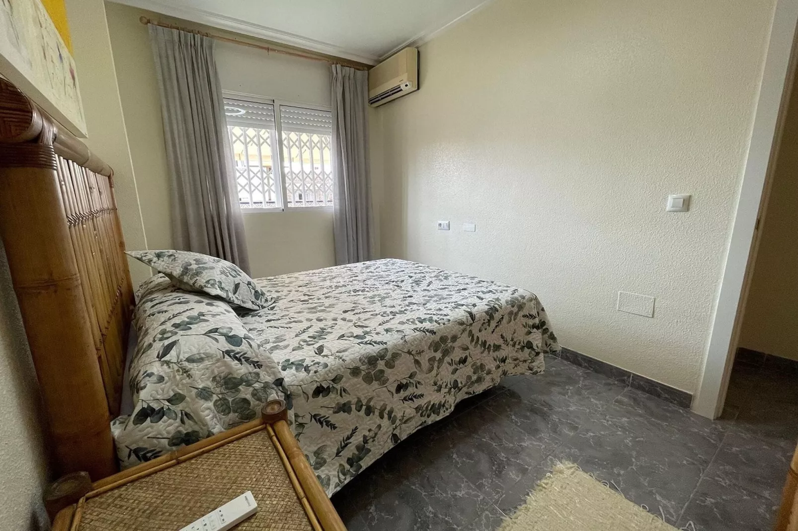 Apartamento amplio y cómodo en Los Alcazares-Bedroom