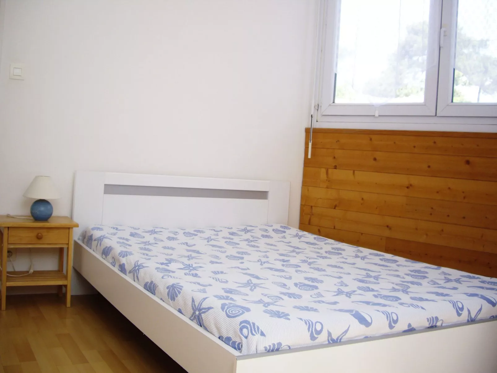 Mit Terrasse-Drinnen