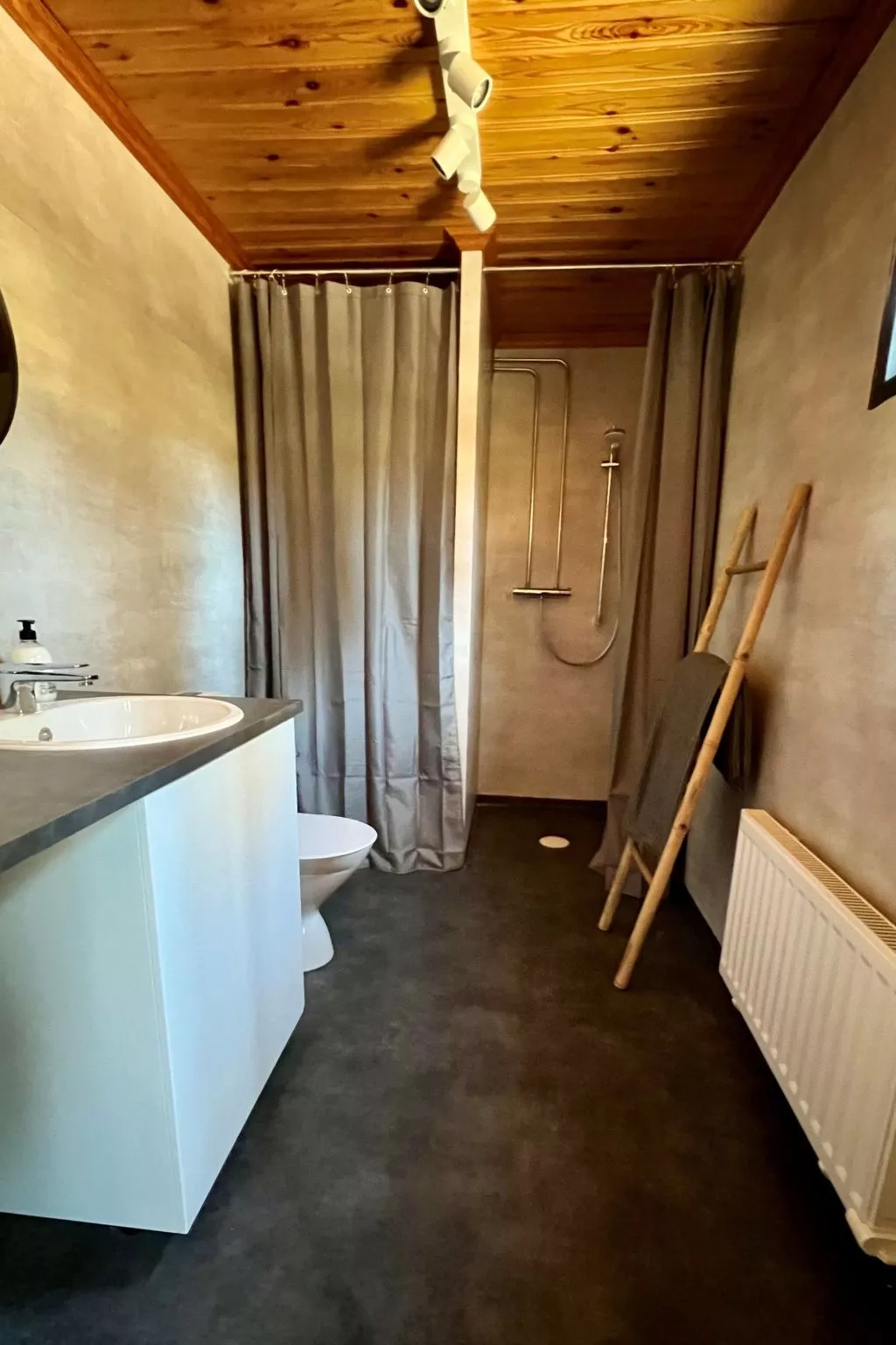 Mit Garten, Grill und Terrasse-Dedans