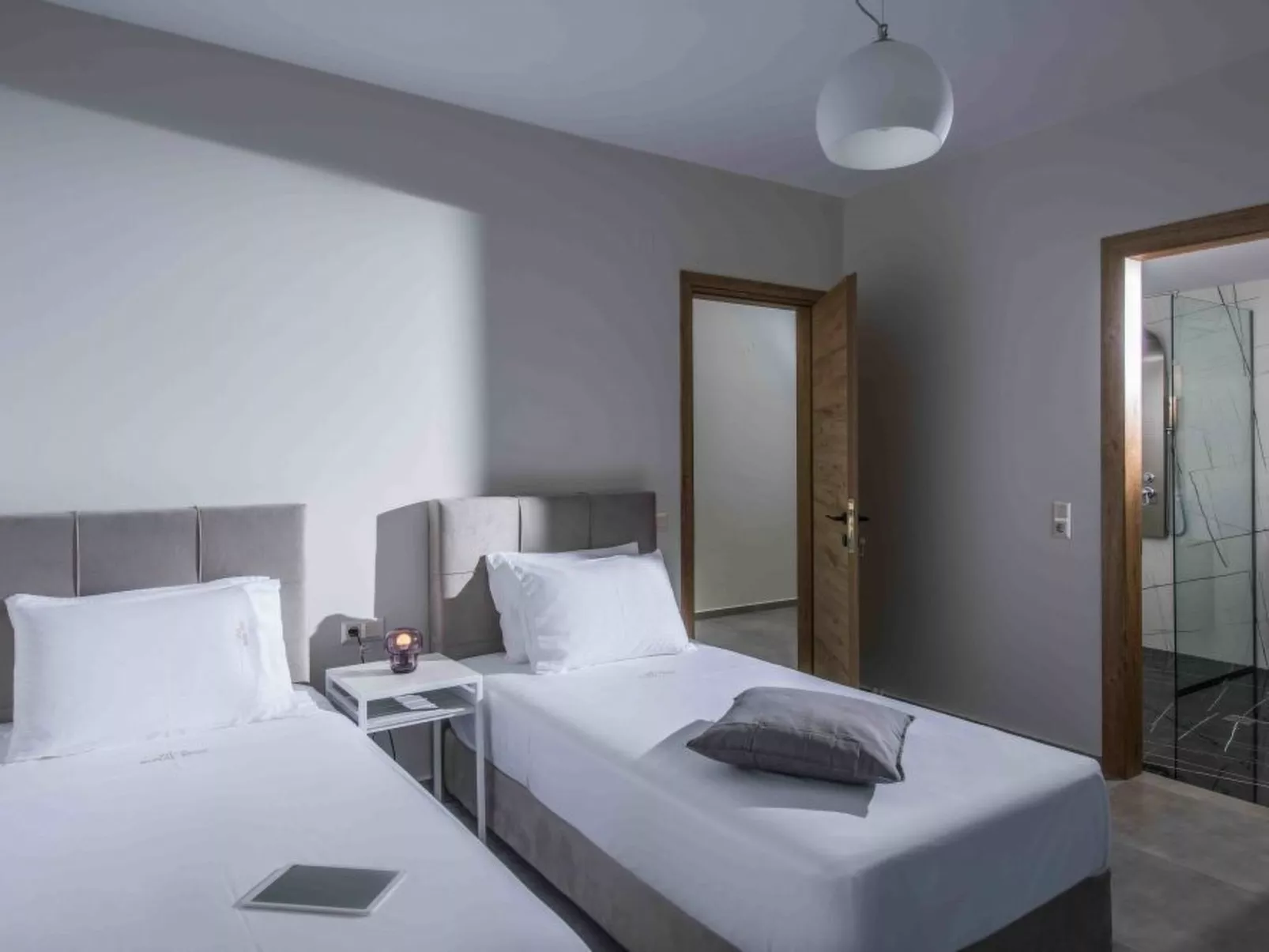 Pitsidia Hills-Inside