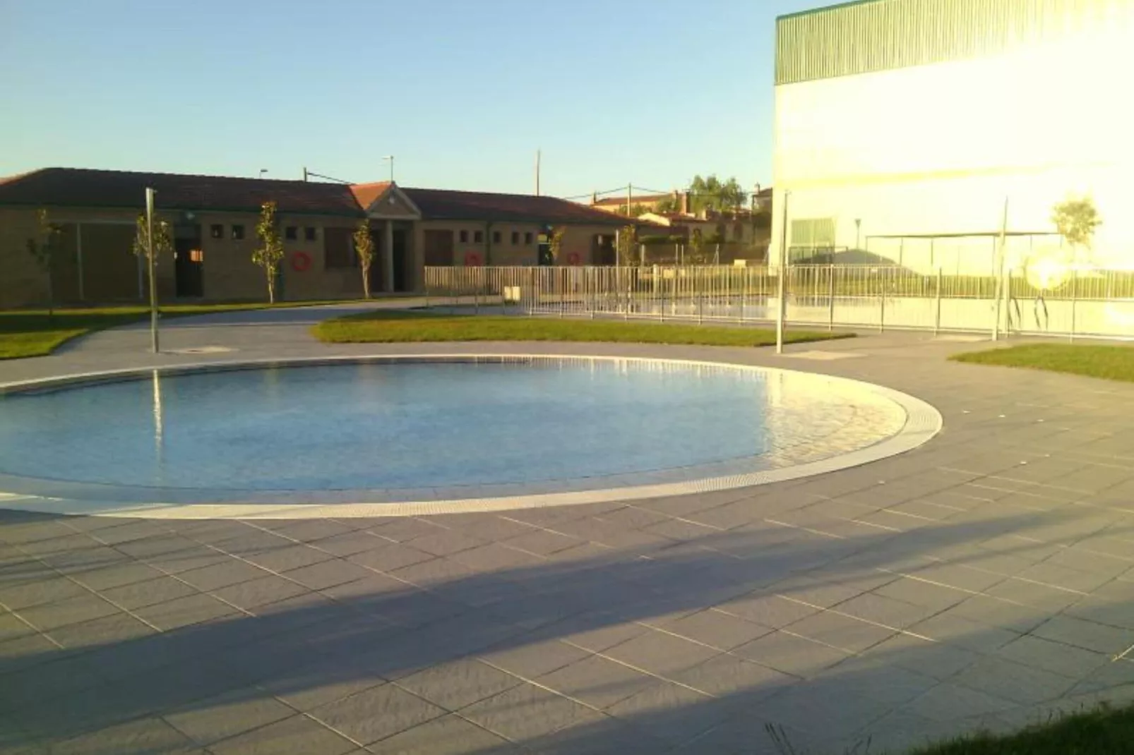 PRECIOSA CASA RURAL CON JARDIN-Pool