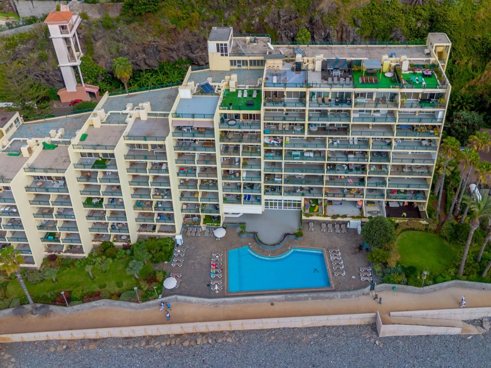 Charmante Penthouse-Wohnung in-Draußen