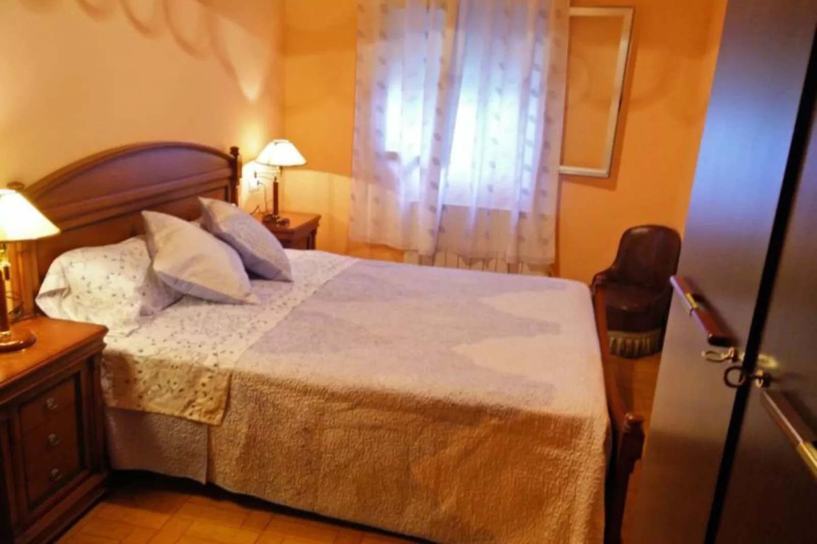 PRECIOSA CASA RURAL CON JARDIN-Bedroom