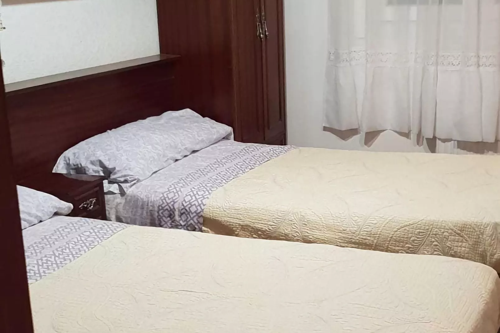 PRECIOSA CASA RURAL CON JARDIN-Bedroom