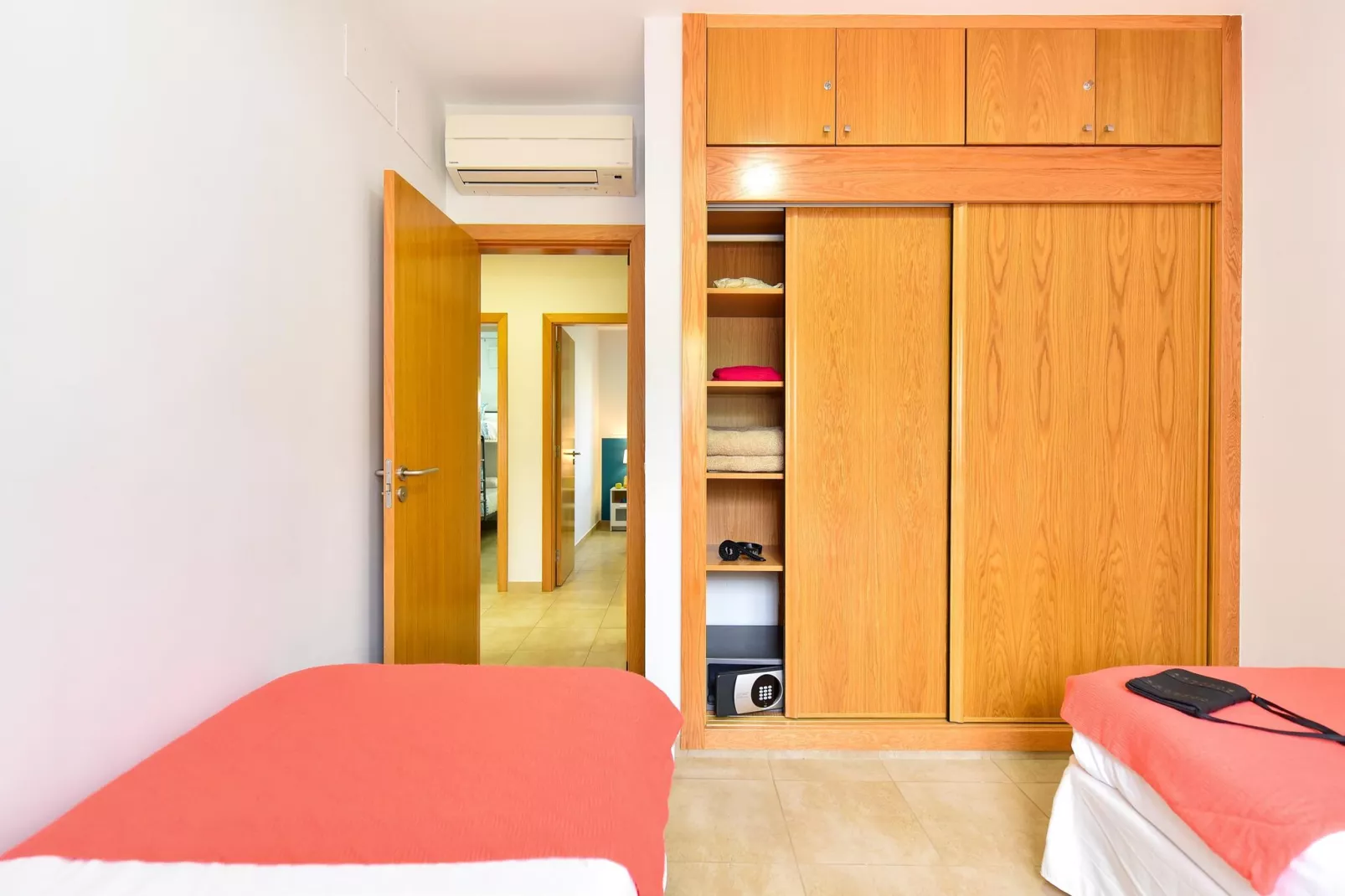 Beach House Adelfas-Chambre