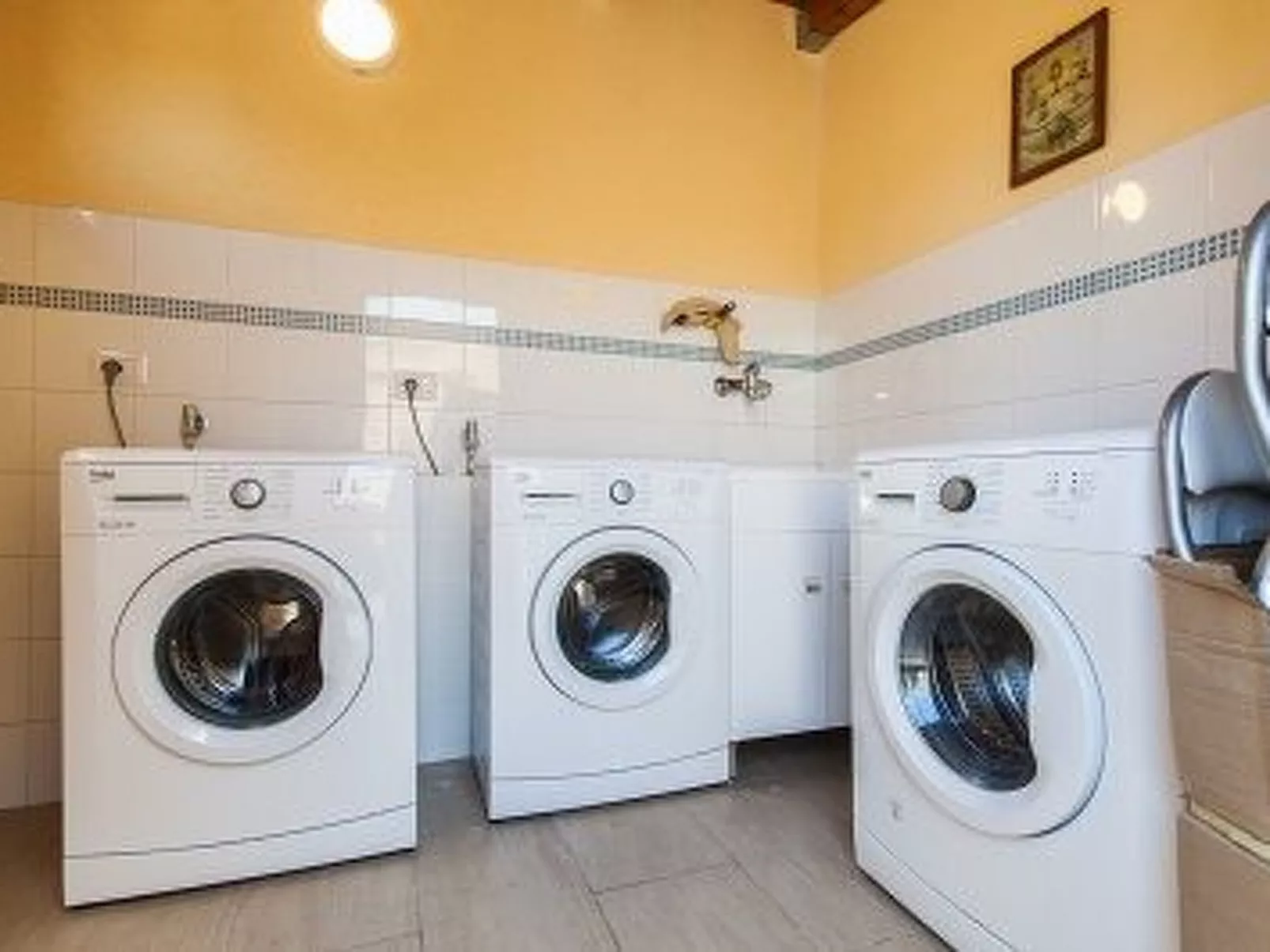 Flacher Flieder-Dedans