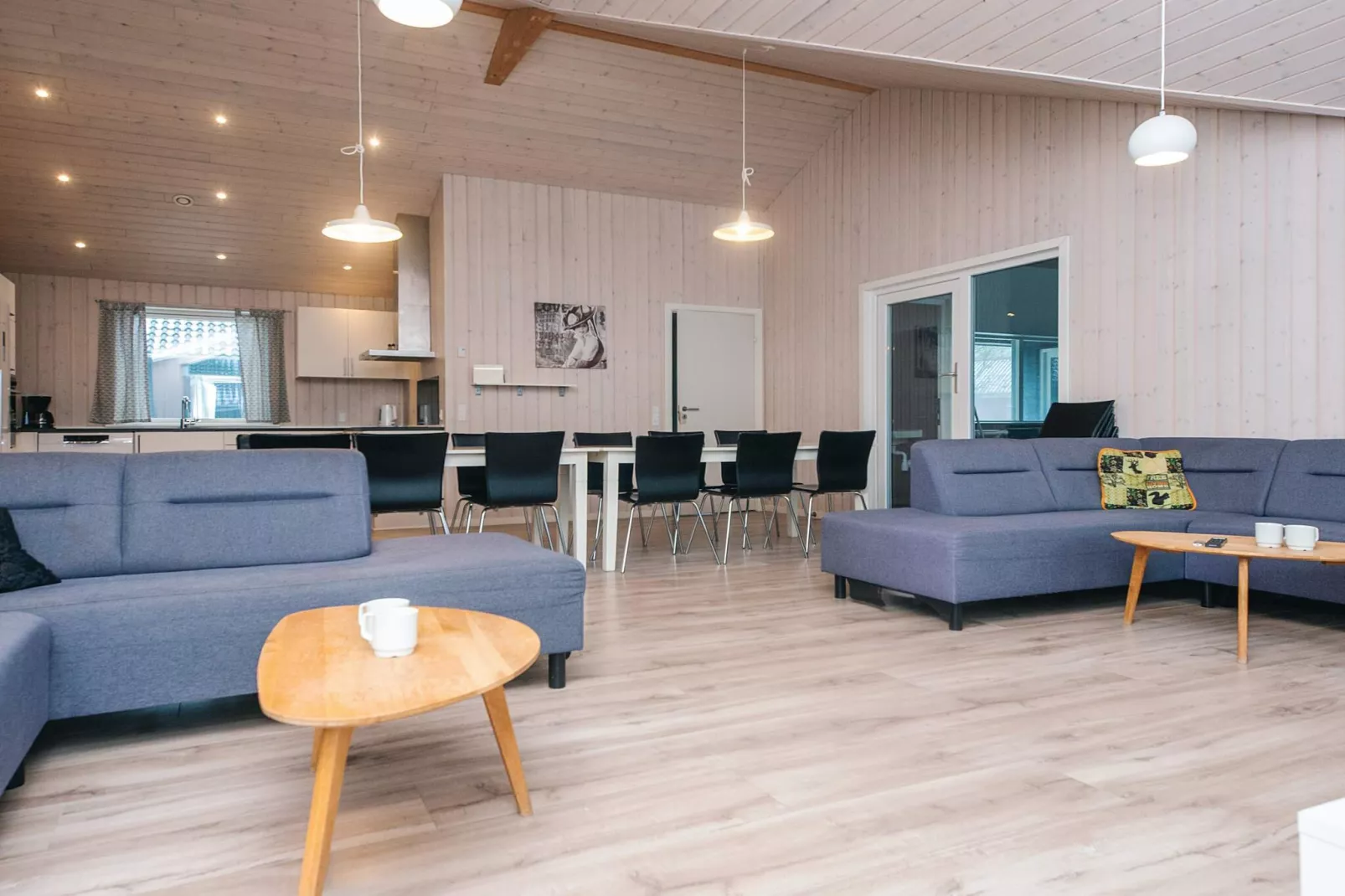 Summer house with pool, sauna-Indoor