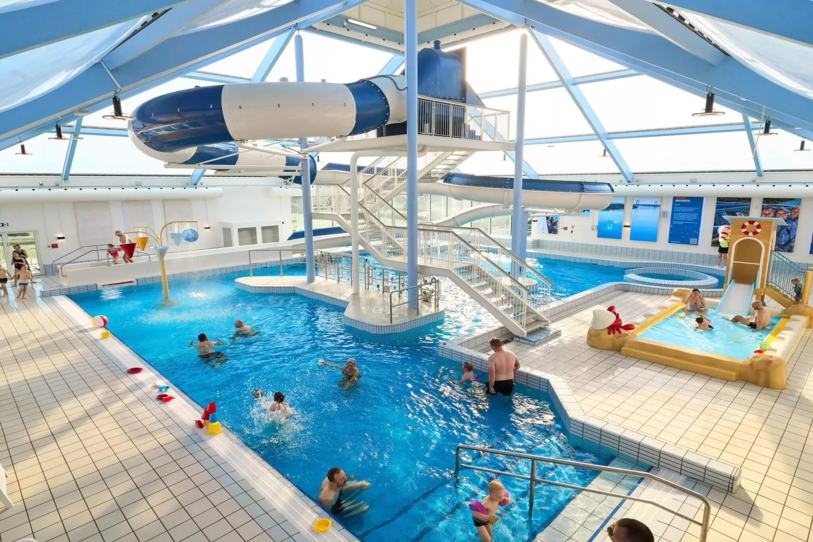 Panoramablick aufs Wasser -- By Traum Ferienwohnungen-Nicht zugeordnet