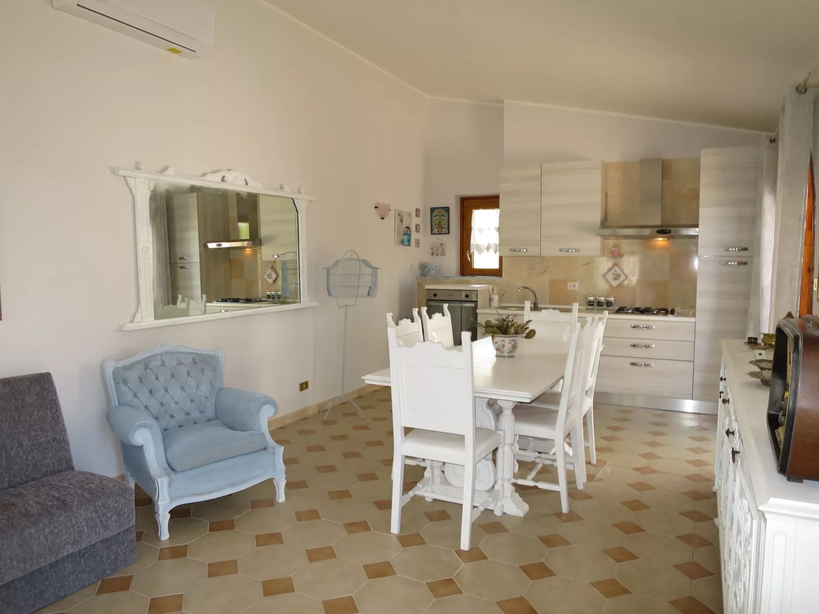 Amalasunta - Drinnen