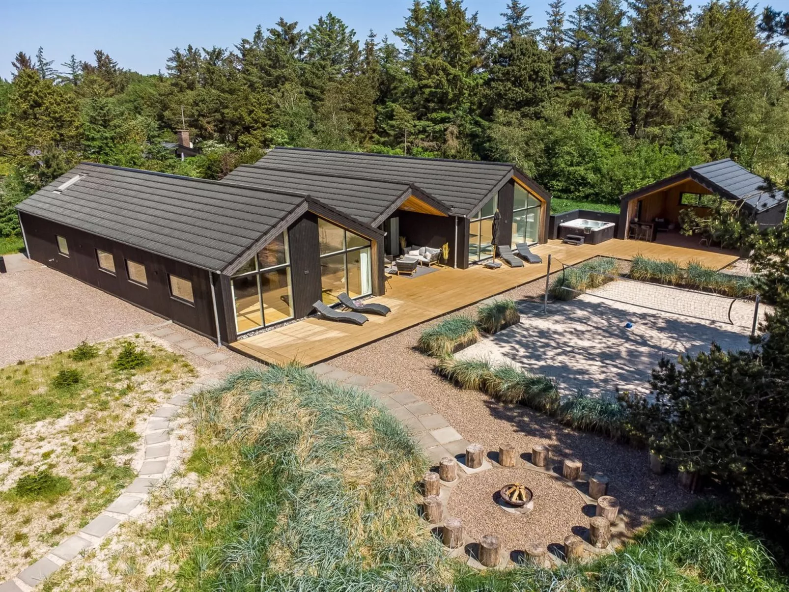 "Menja" - 1.4km from the sea