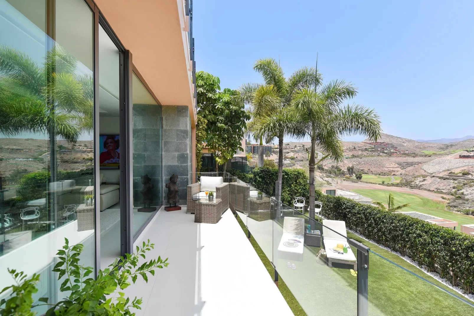 Villa - Los Lagos 31-Gardens summer