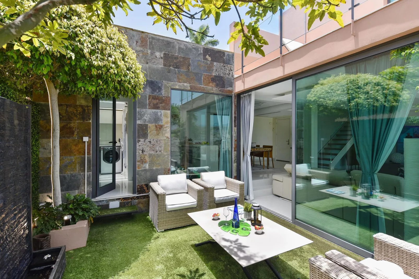 Villa - Los Lagos 31-Gardens summer
