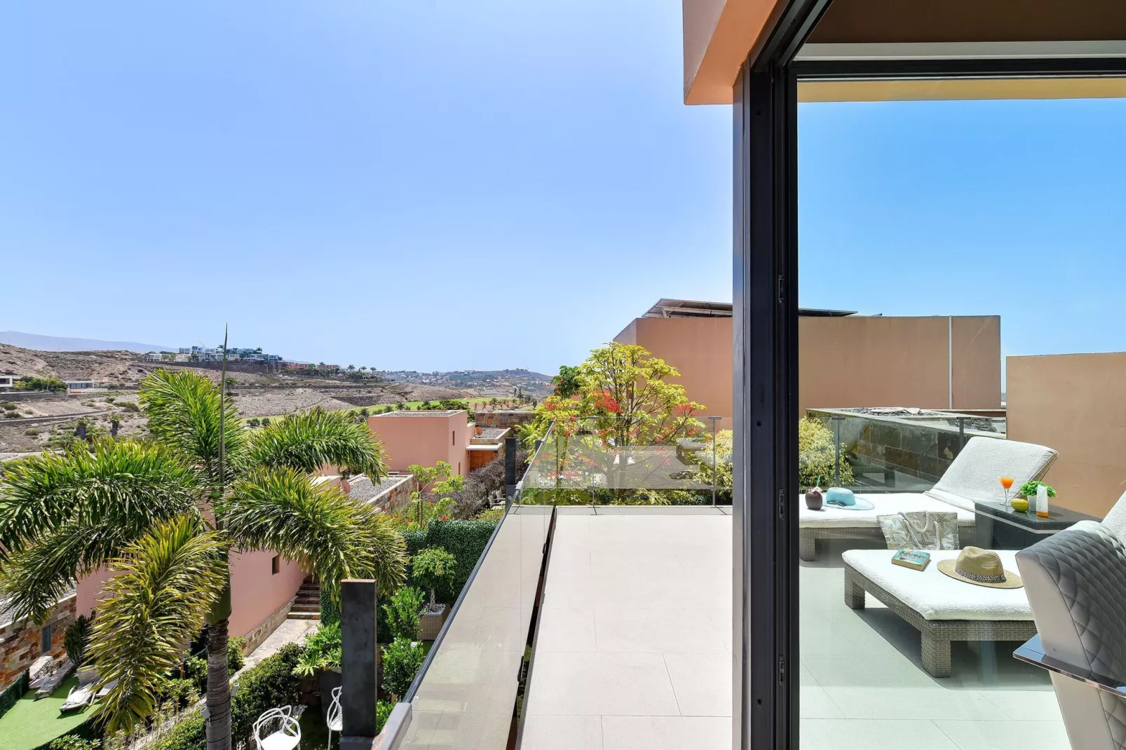 Villa - Los Lagos 31-View summer