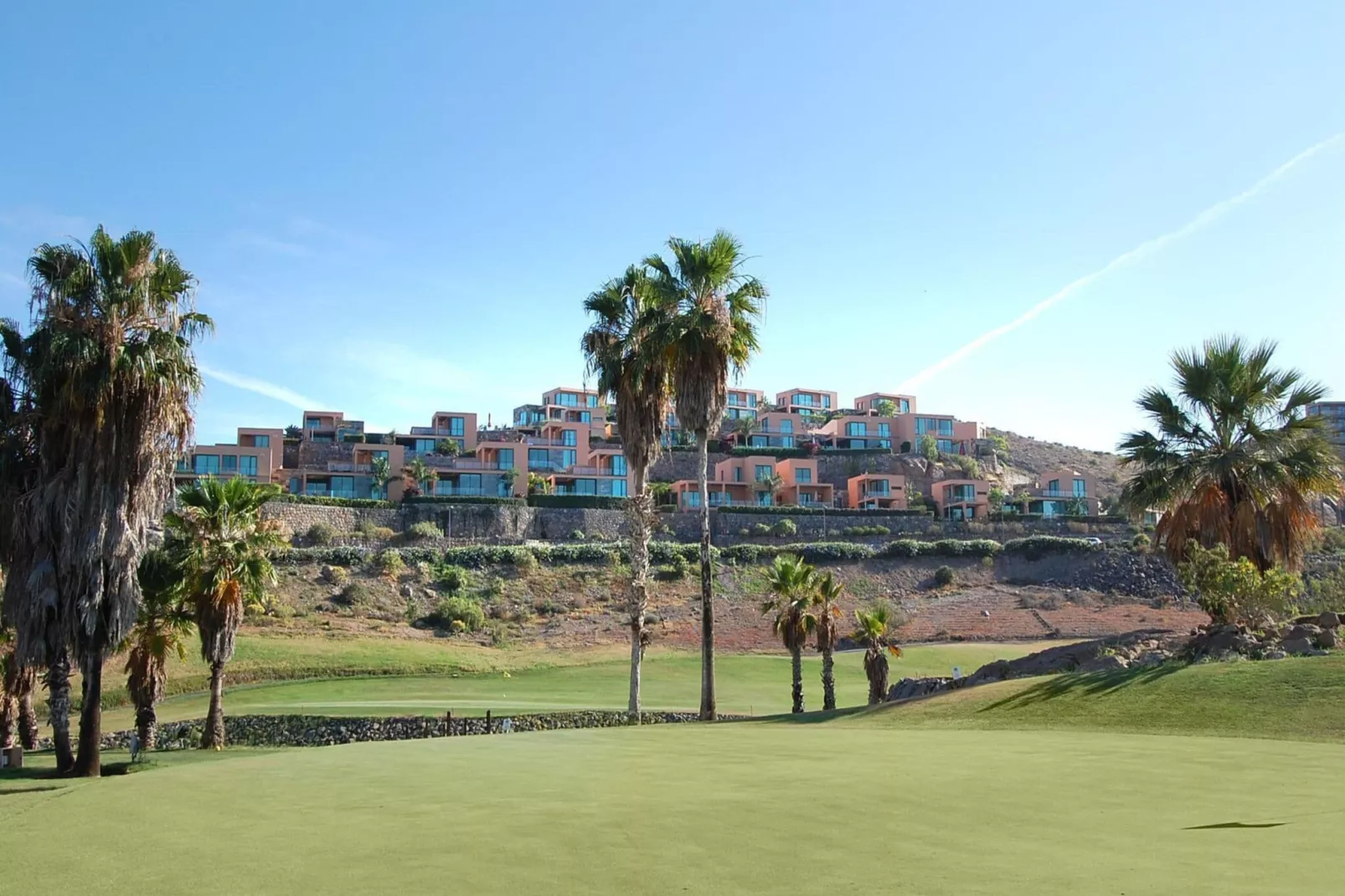 Villa - Los Lagos 31-Areas summer 1km