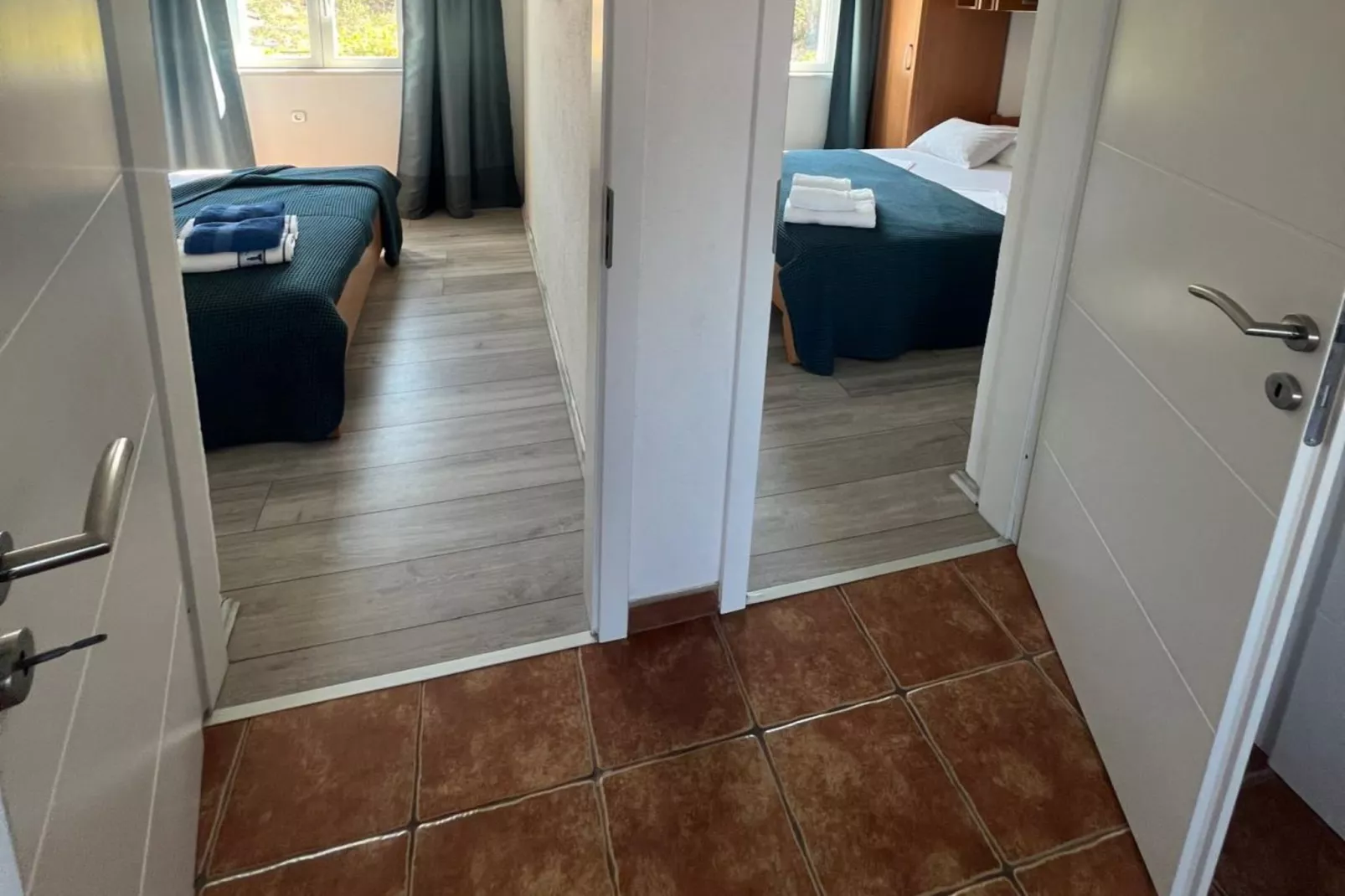 Villa Stella - Two Bedroom Apartment with Balcony and Sea View (Carla)-Wohnzimmer