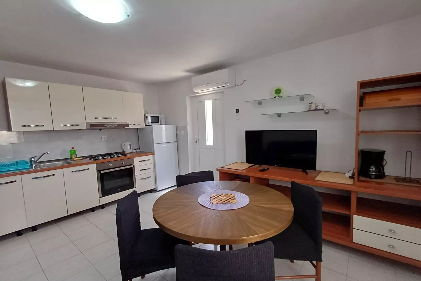 Apartments Villa Pelegrin - Two Bedroom Apartment with Garden View (Apartment A)
