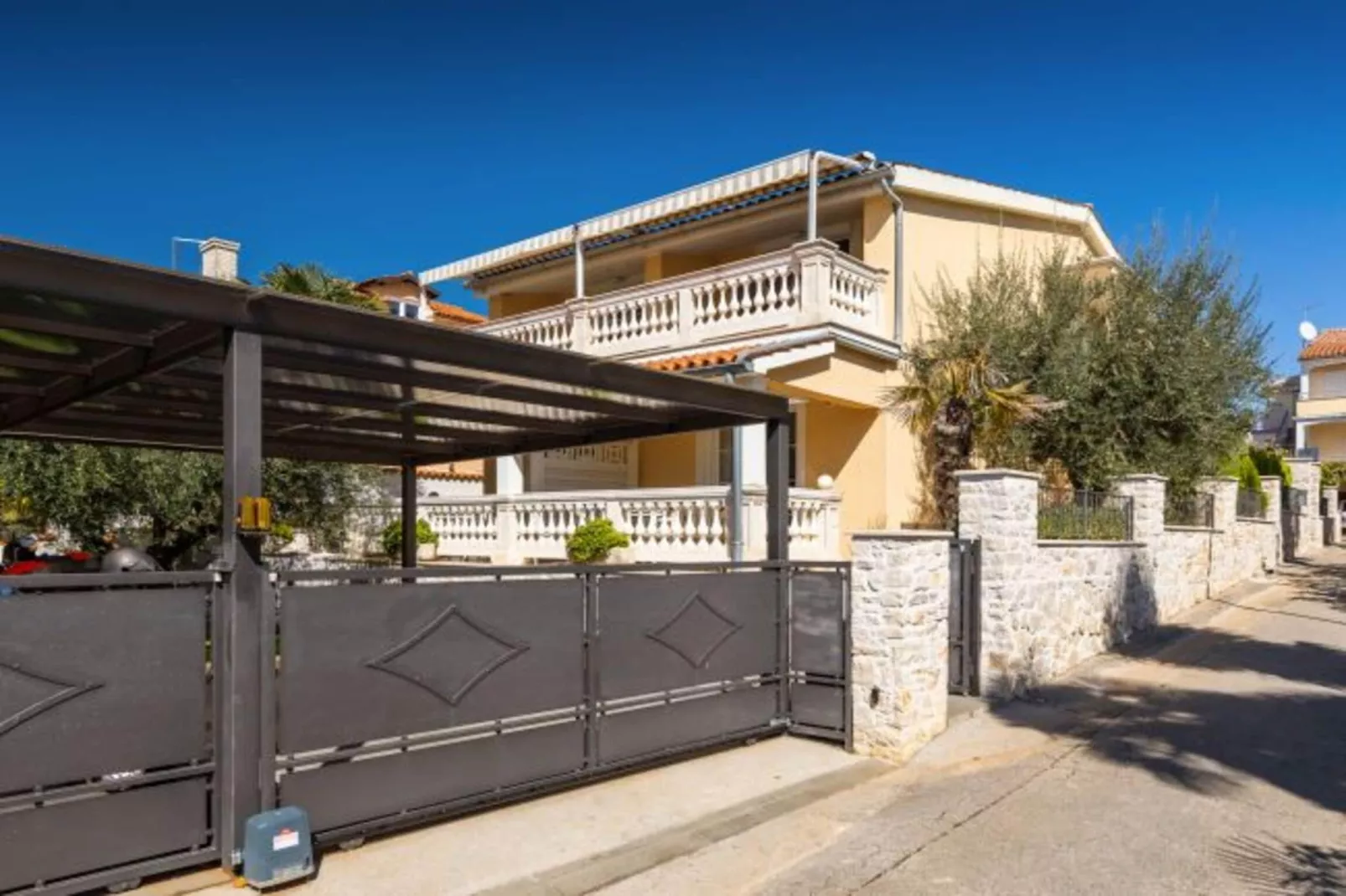 Premium apartment Sunny