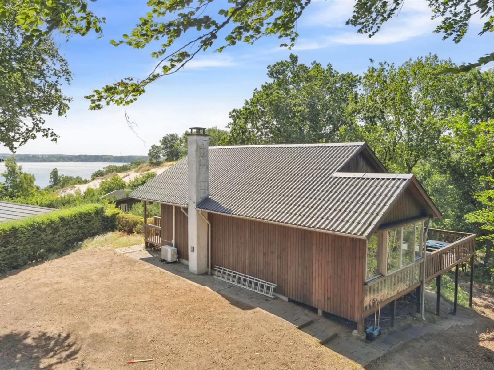 "Sighbiorn" - 150m to the fjord