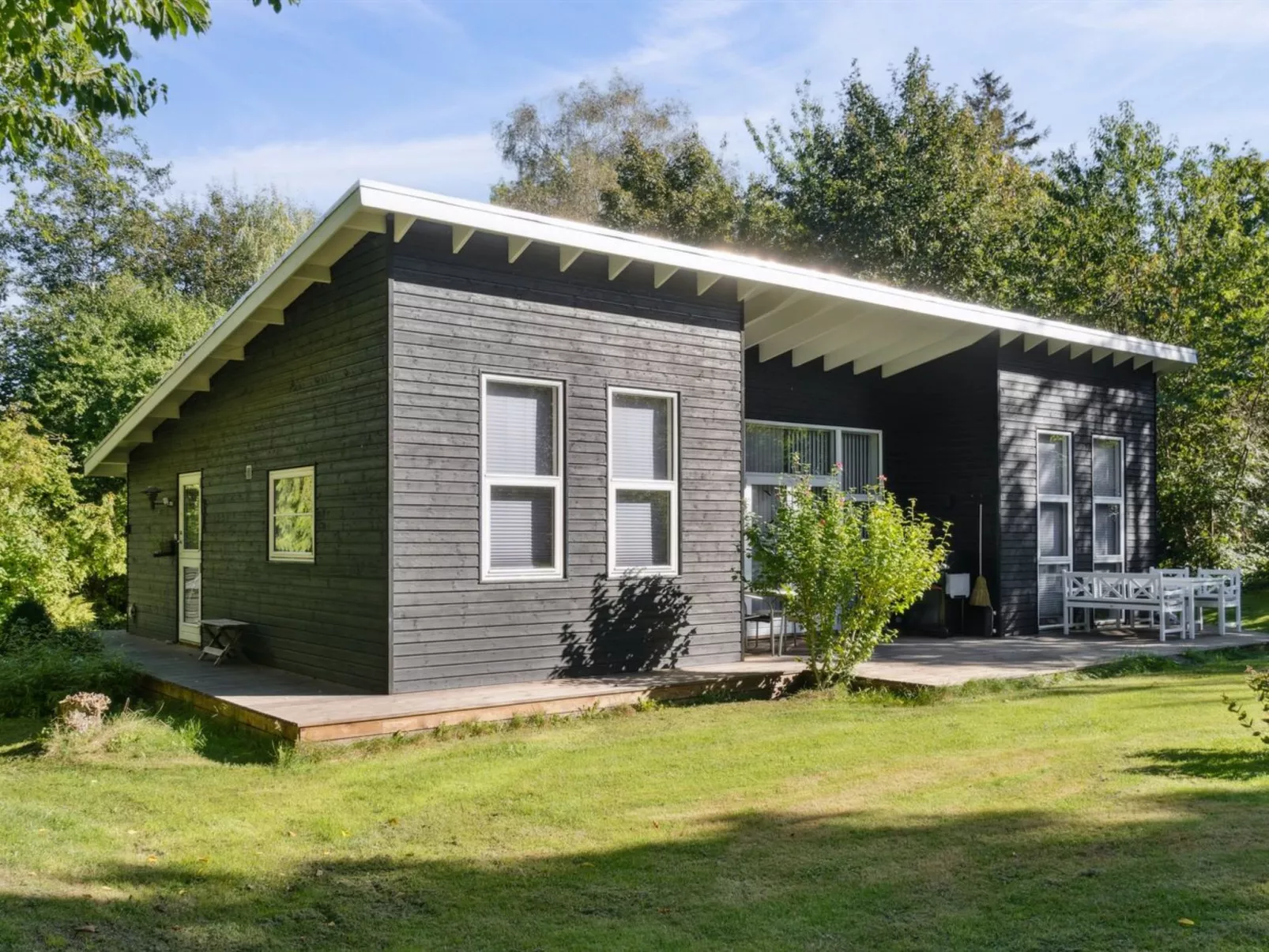 "Erikke" - 575m from the sea