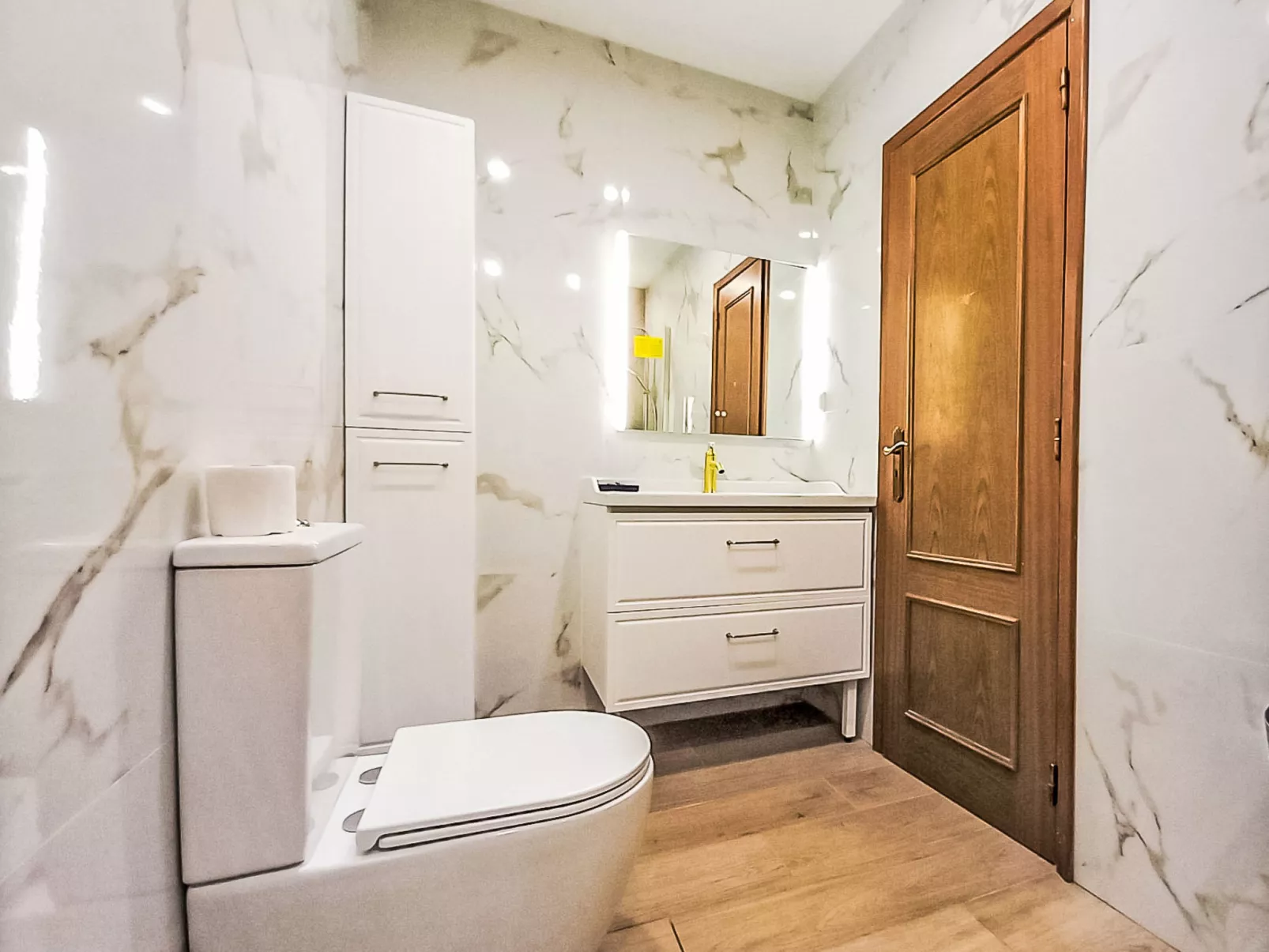 Manelito House - Sunny Way-Dedans