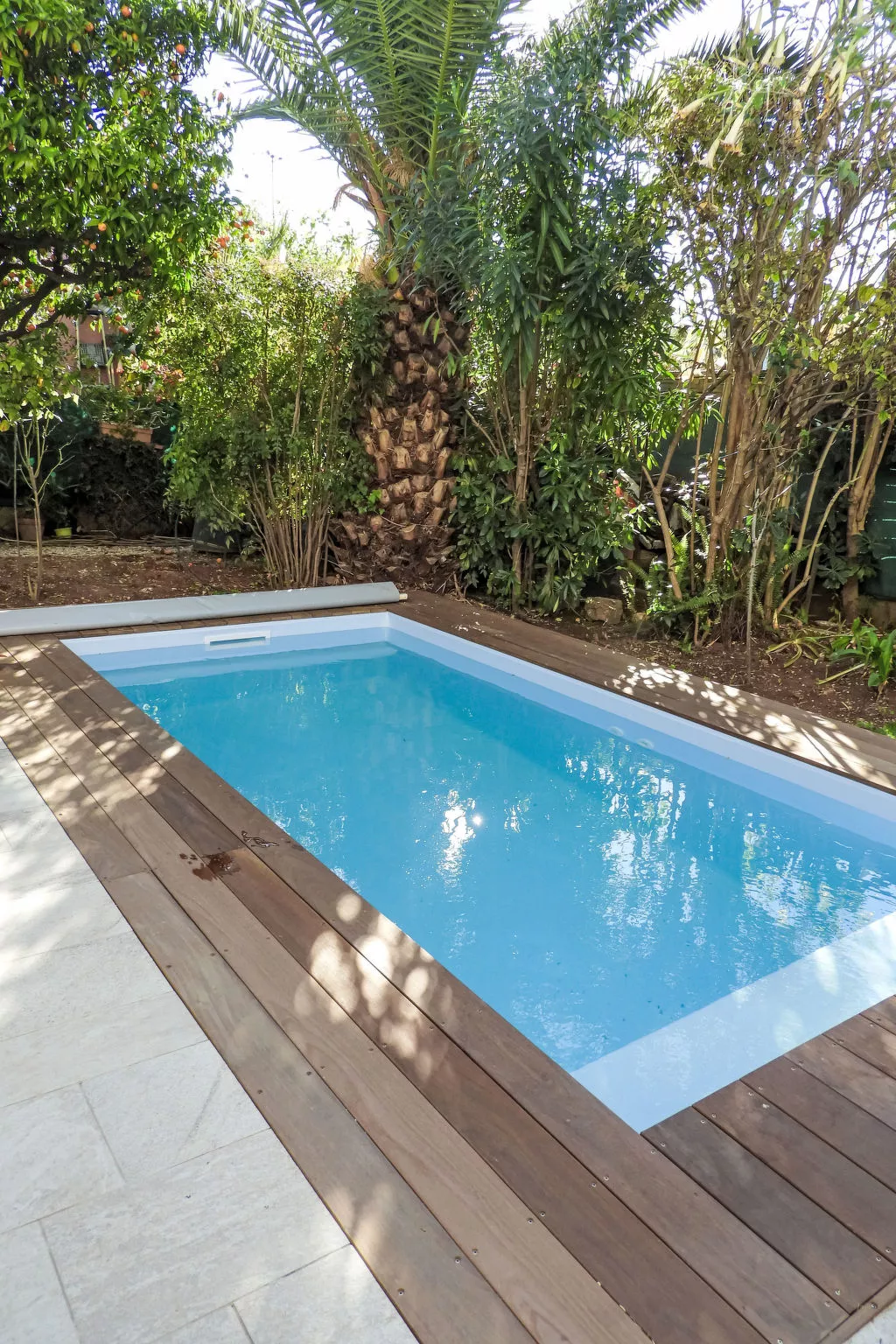 Wohnung "Les roses" auf einem eingemauerten Grundstück - Draußen