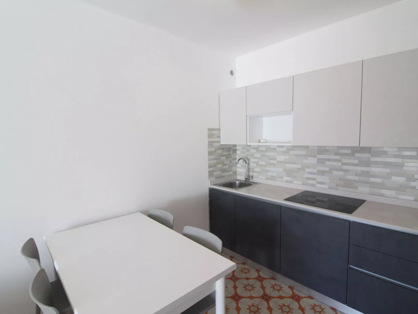 Isvico A1 - Image-tags.info