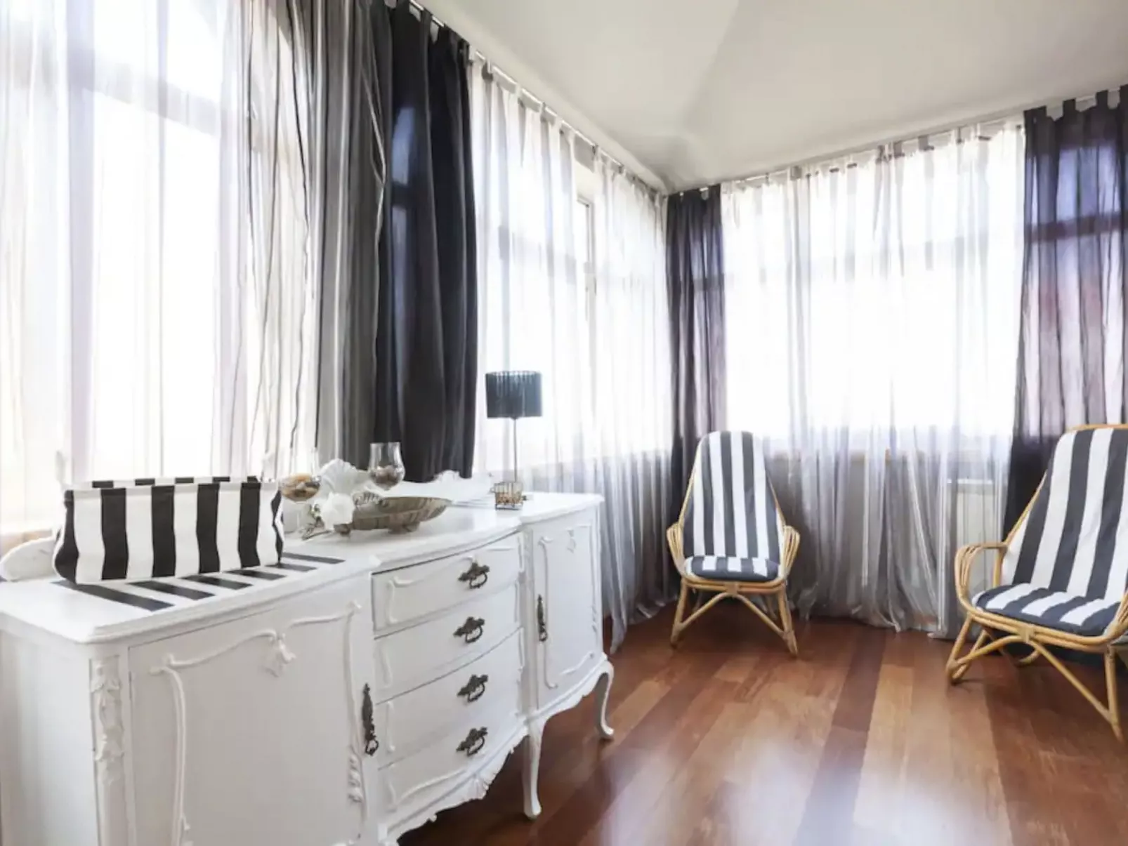 Sonnenaufgang in Moledo" Wohnung - Drinnen