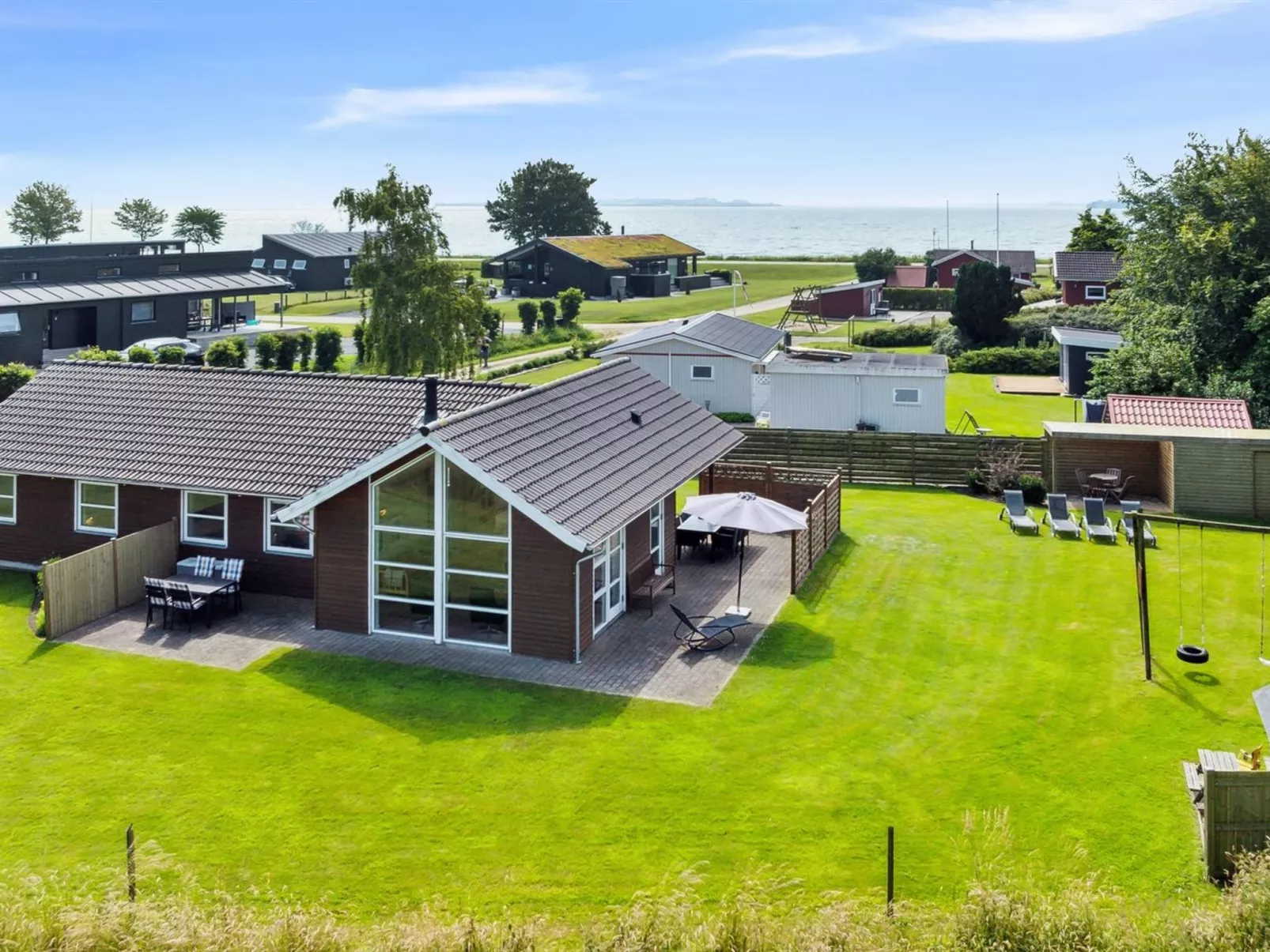 "Neno" - 100m from the sea