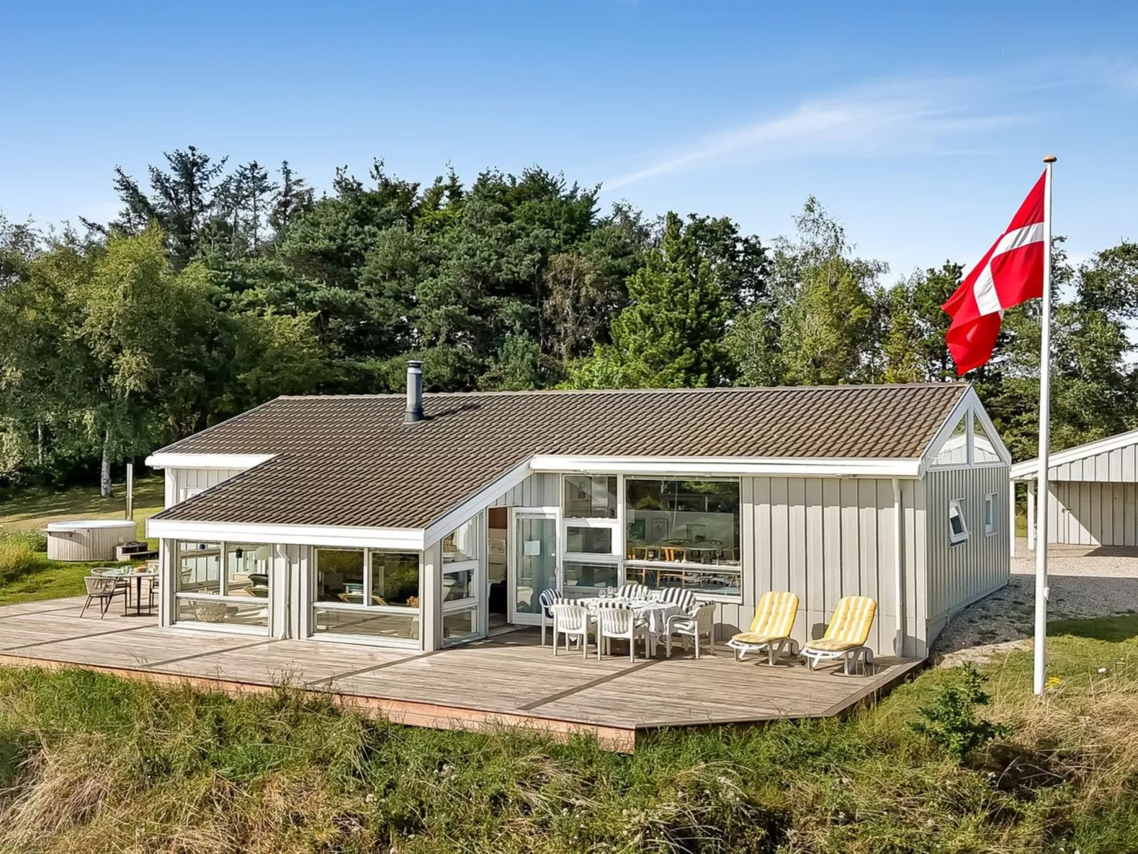 "Sybil" - 700m from the sea