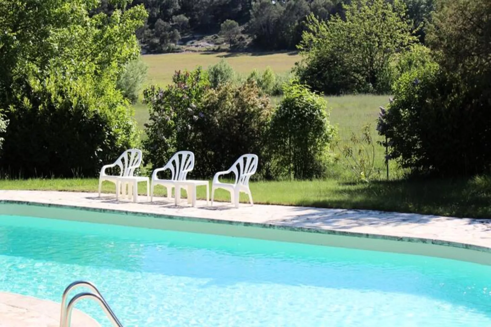 Lou Penequet, Mas Typique Avec Piscine En Provence, Nature, Calme