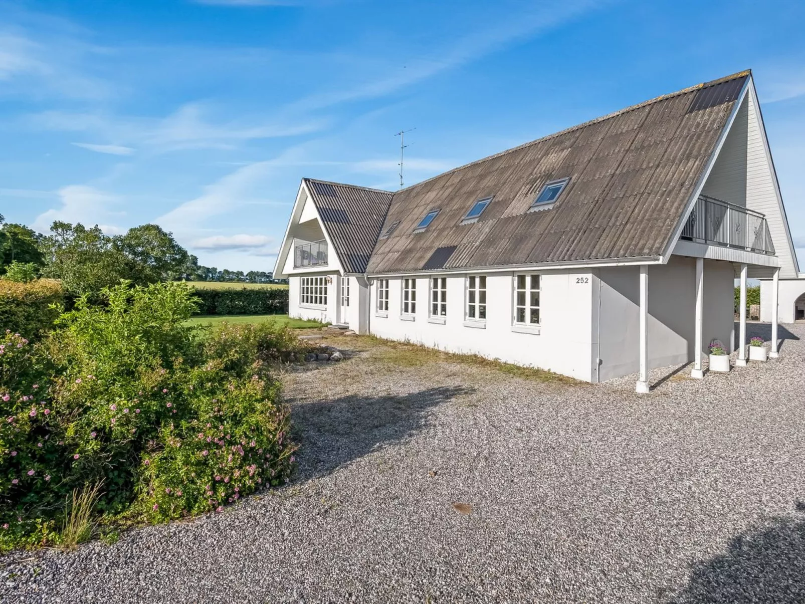 "Pauna" - 2.5km from the sea